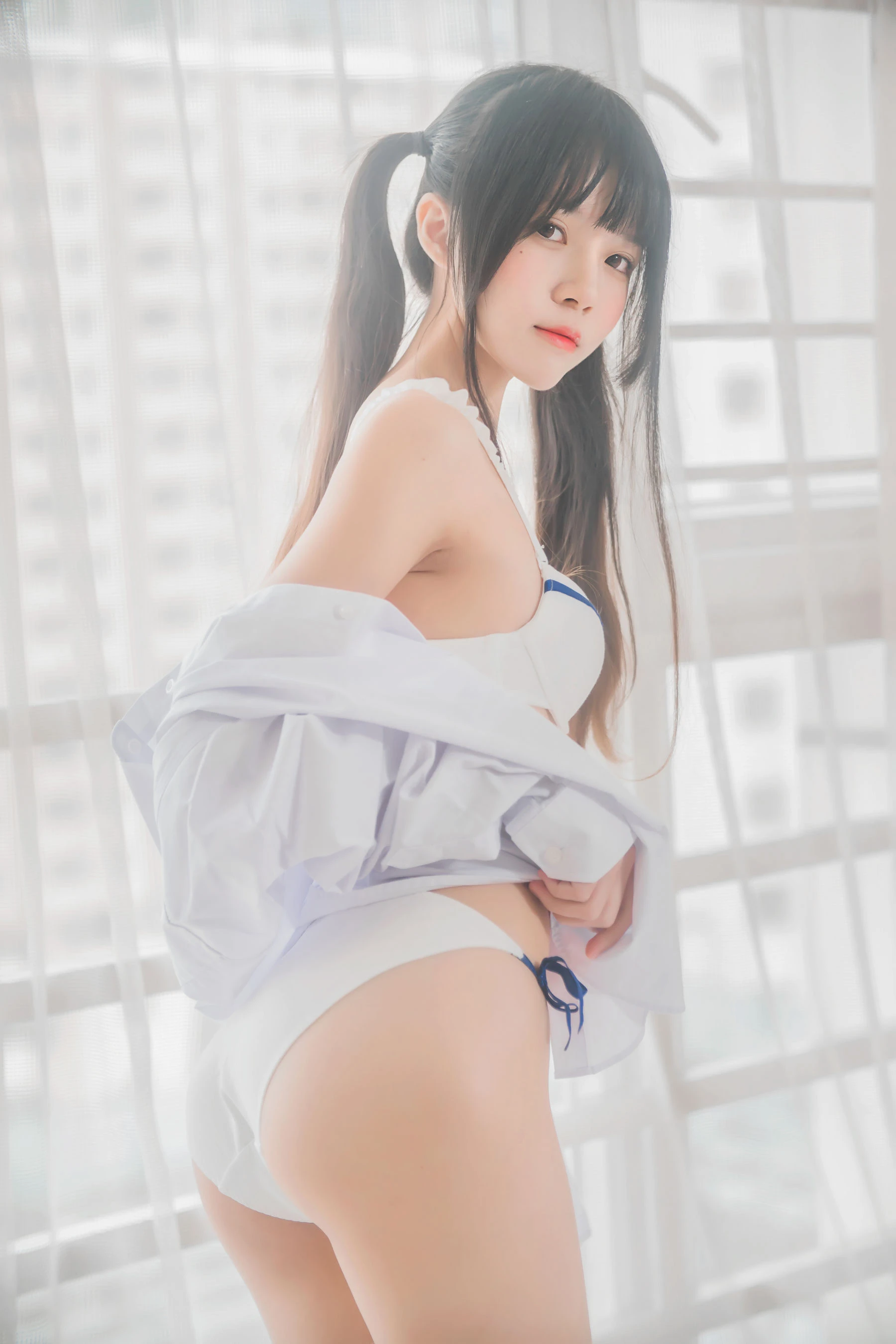 [網紅]郭雨含大圖攝影棚寫真藝術：郭雨含火辣風採詮釋曲線完美曲線寫真 - 11