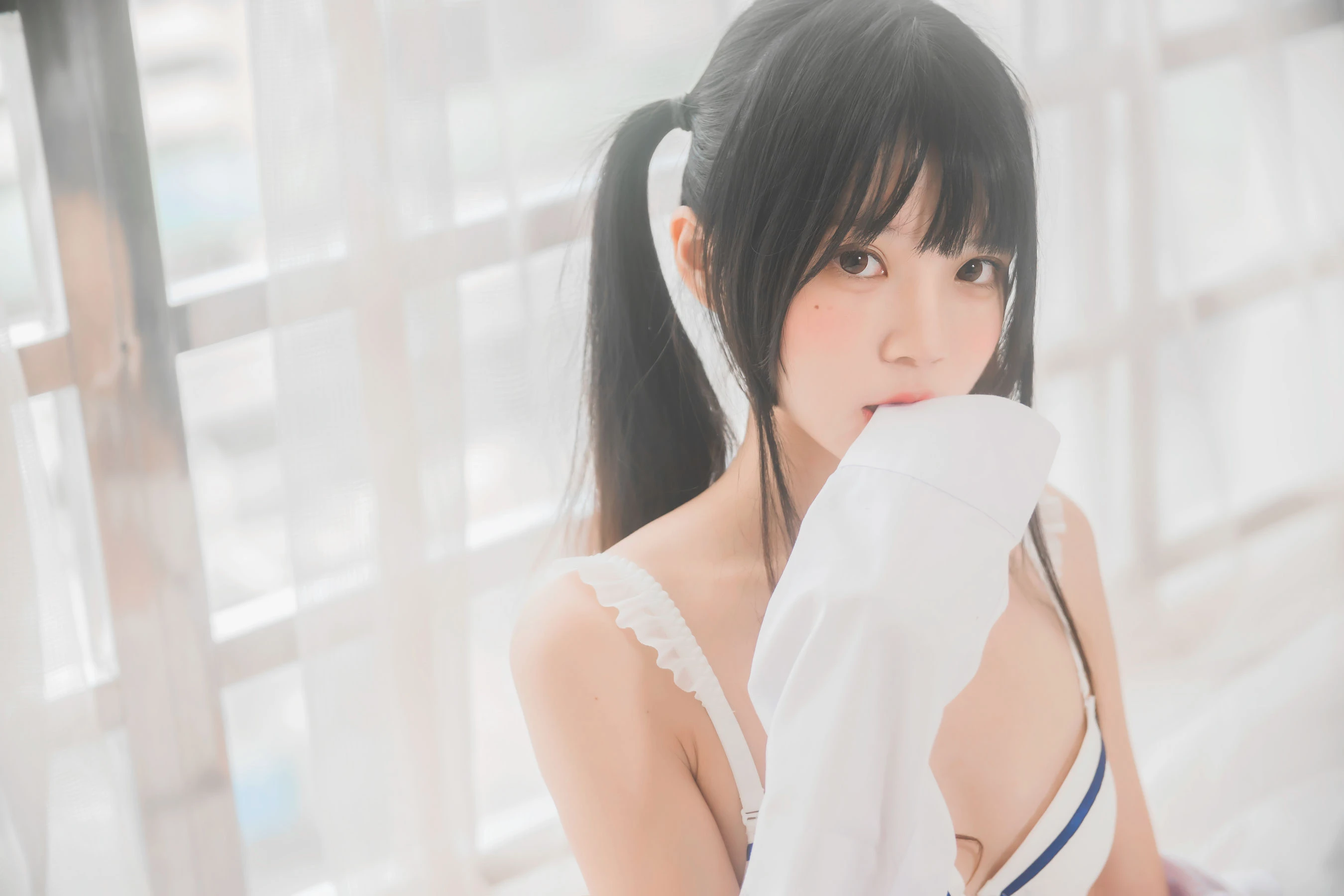 [網紅]郭雨含大圖攝影棚寫真藝術：郭雨含火辣風採詮釋曲線完美曲線寫真 - 30