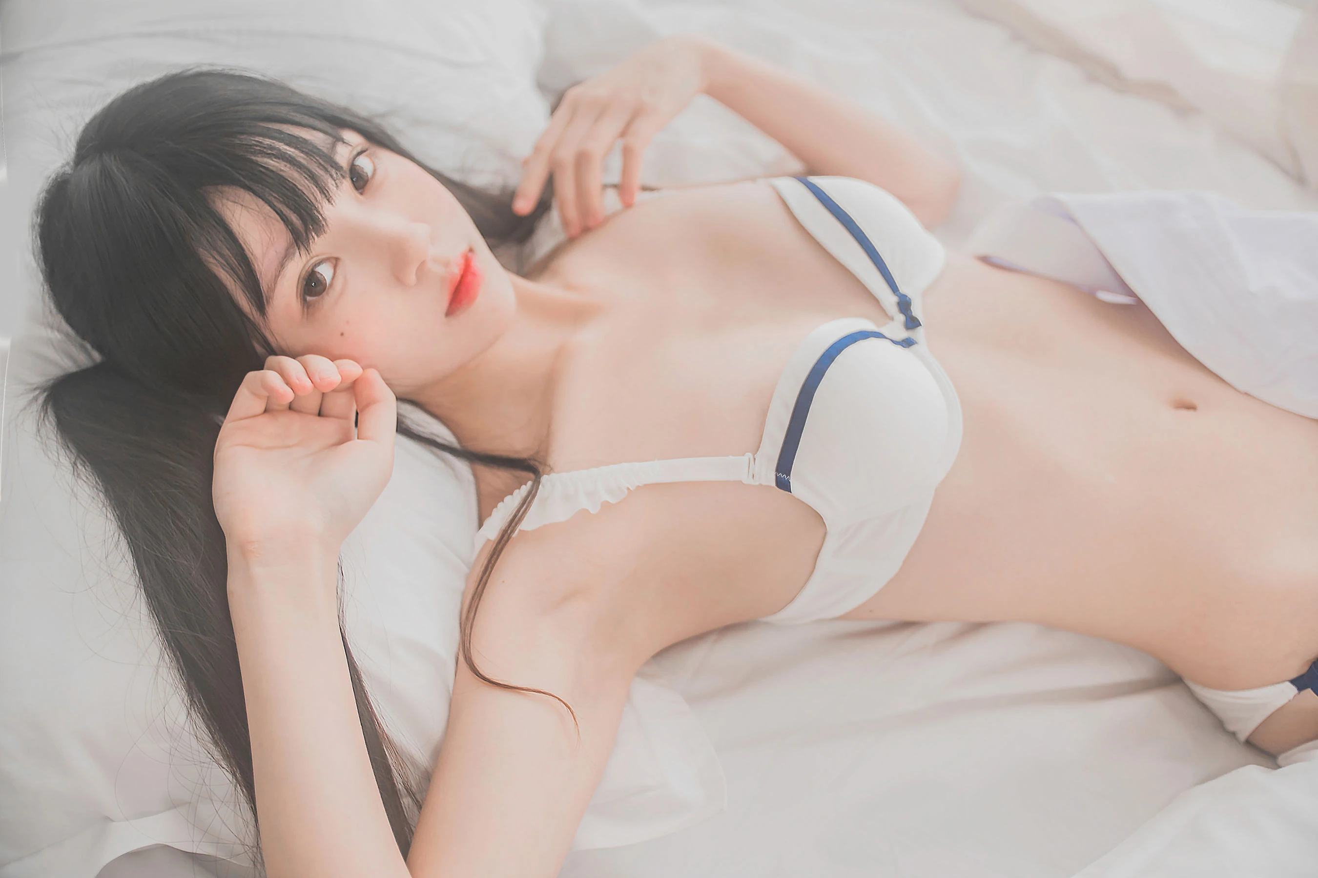 [網紅]郭雨含大圖攝影棚寫真藝術：郭雨含火辣風採詮釋曲線完美曲線寫真 - 40