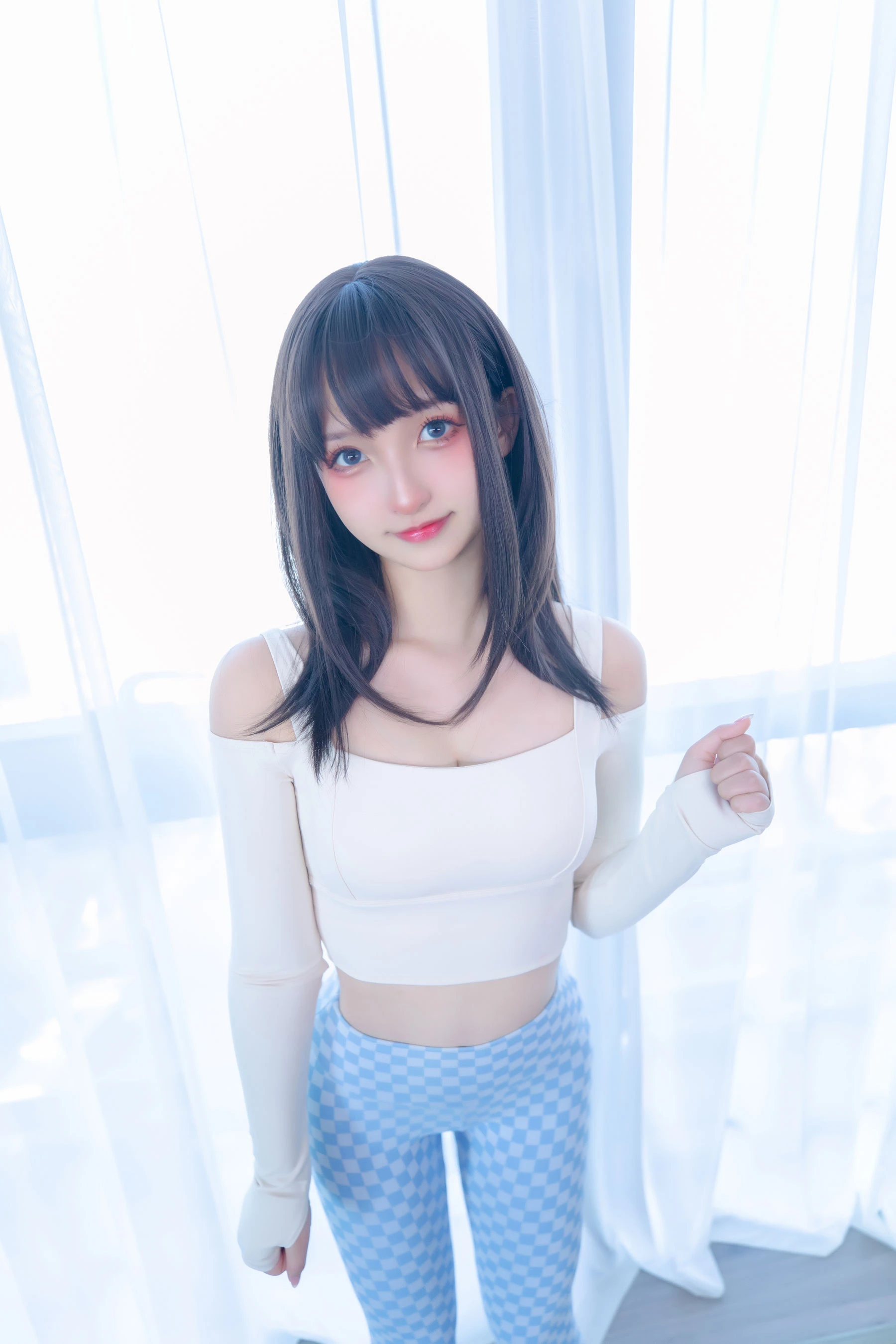 [美女]孫莉琪孫莉琪戶外超清美圖：魅惑神韻釋放美腿誘惑綻放寫真大片 - 1