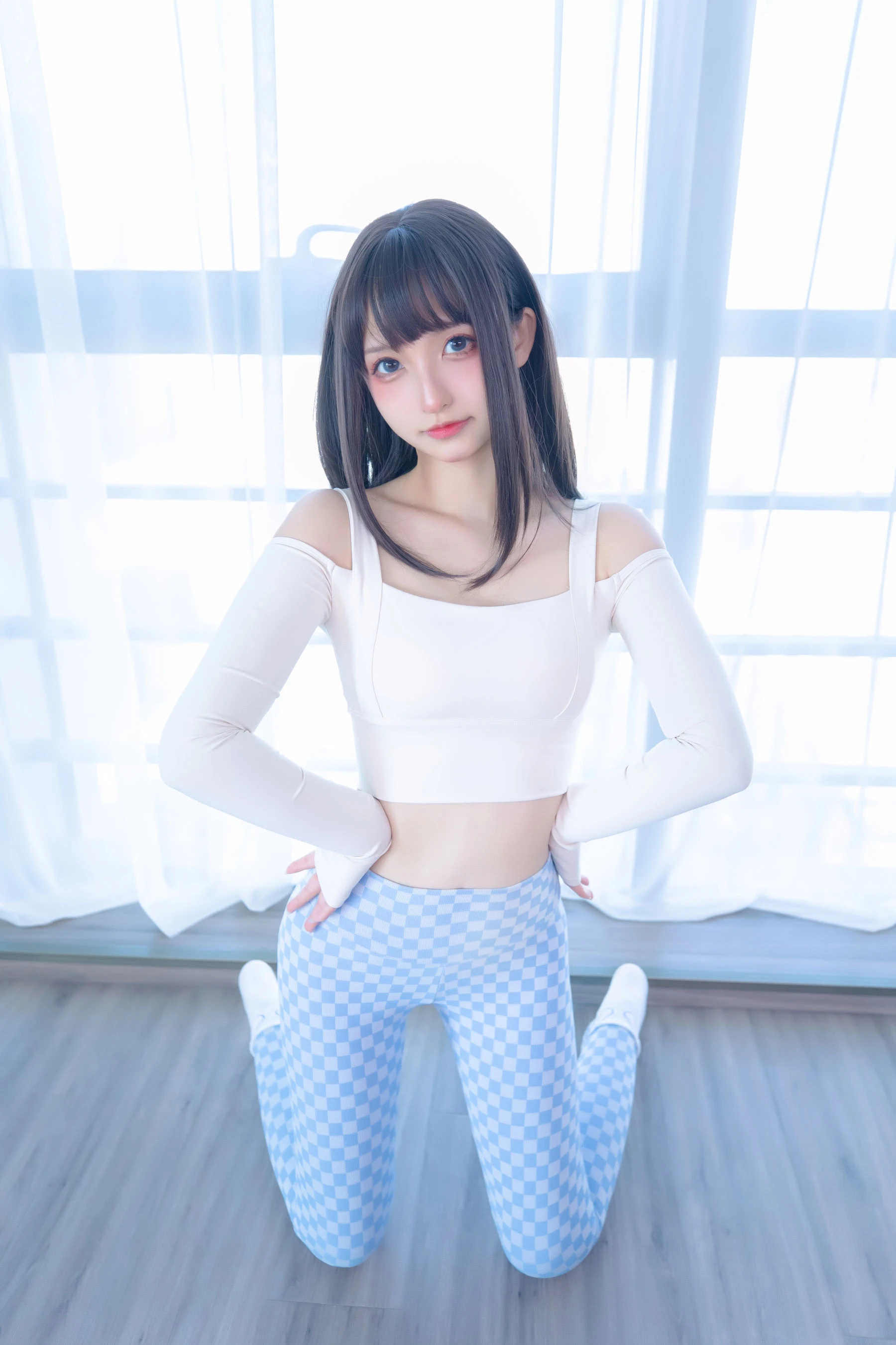 [美女]孫莉琪孫莉琪戶外超清美圖：魅惑神韻釋放美腿誘惑綻放寫真大片 - 28