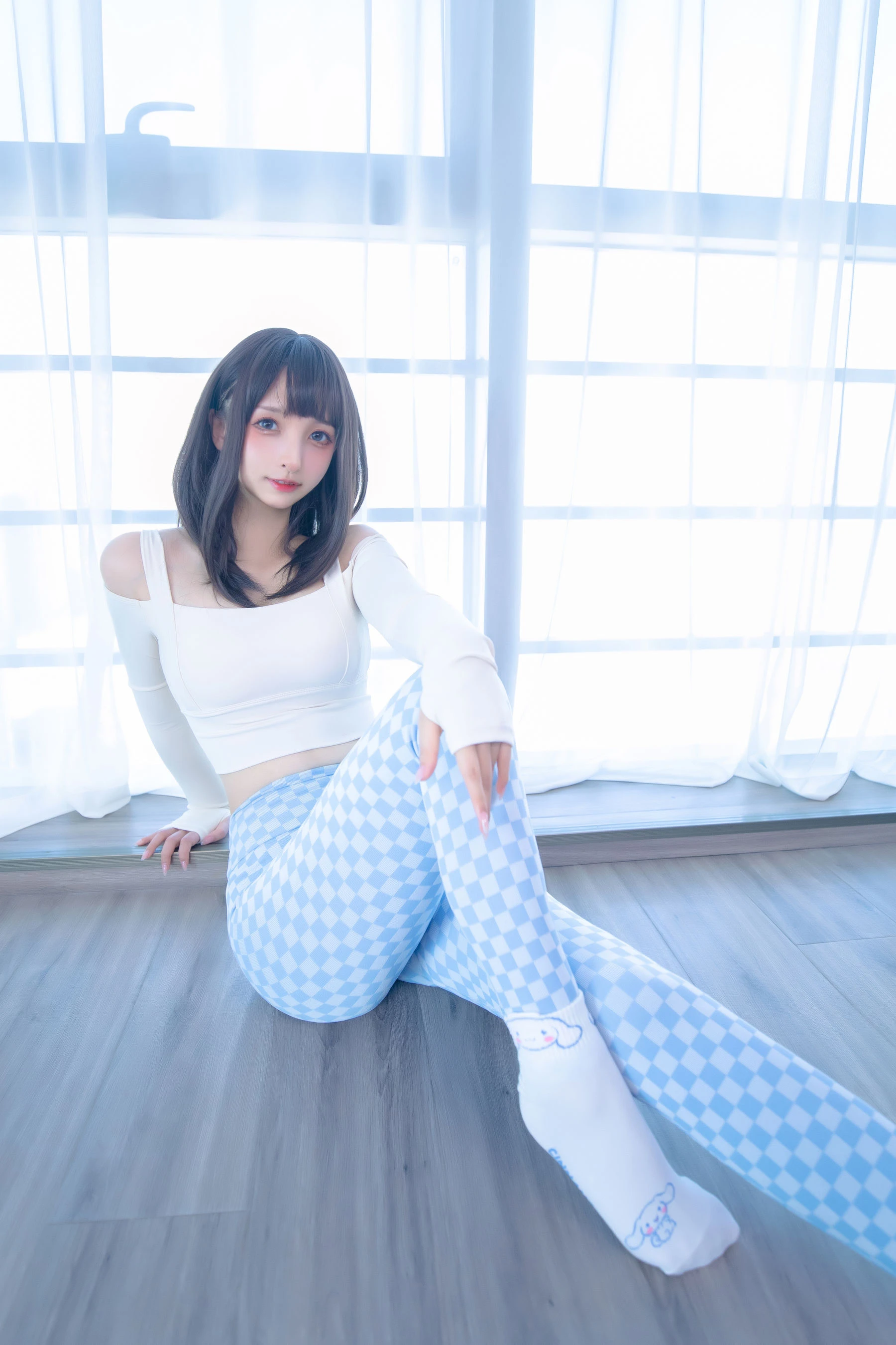 [美女]孫莉琪孫莉琪戶外超清美圖：魅惑神韻釋放美腿誘惑綻放寫真大片 - 39