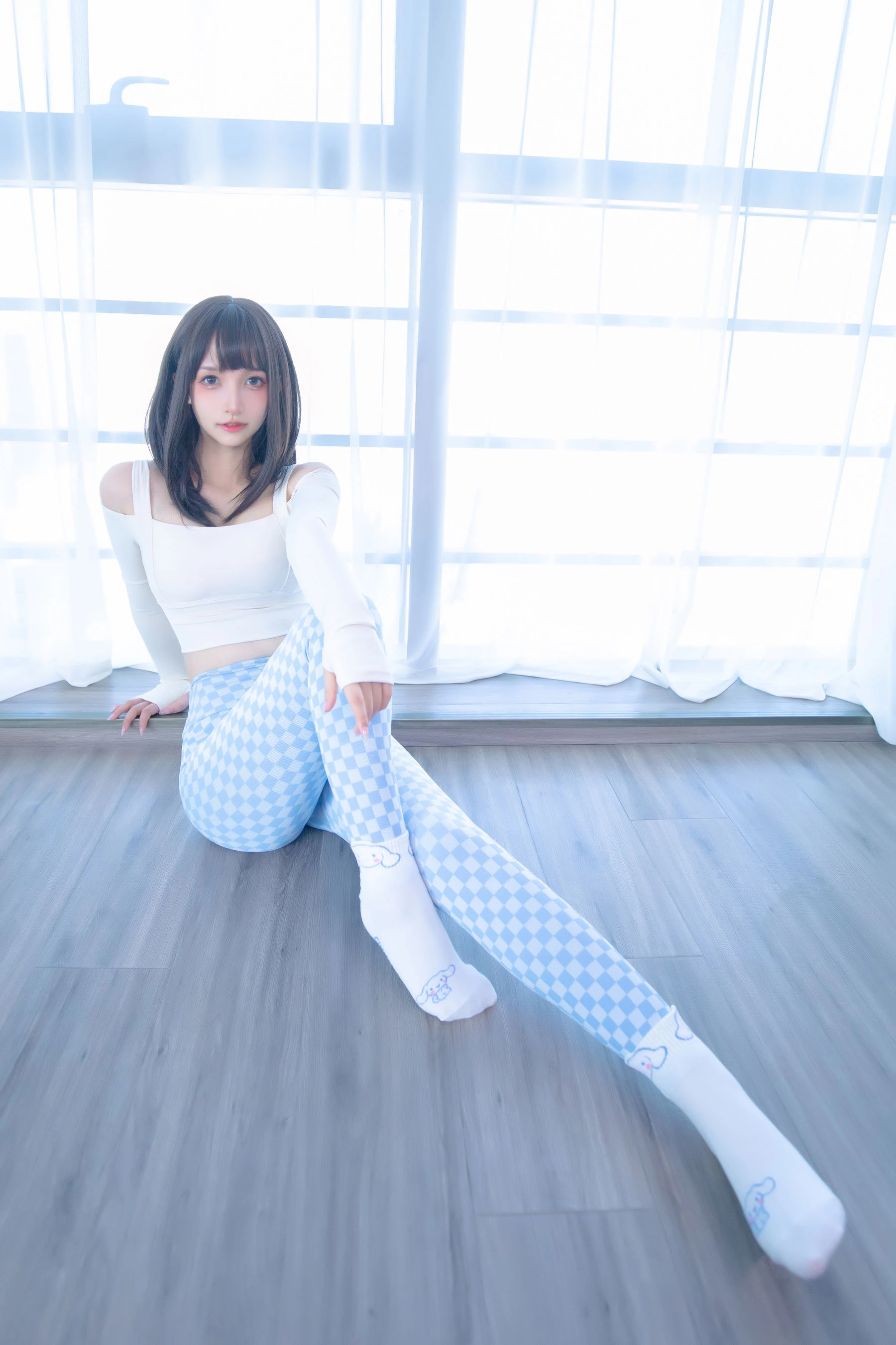 [美女]孫莉琪孫莉琪戶外超清美圖：魅惑神韻釋放美腿誘惑綻放寫真大片 - 42