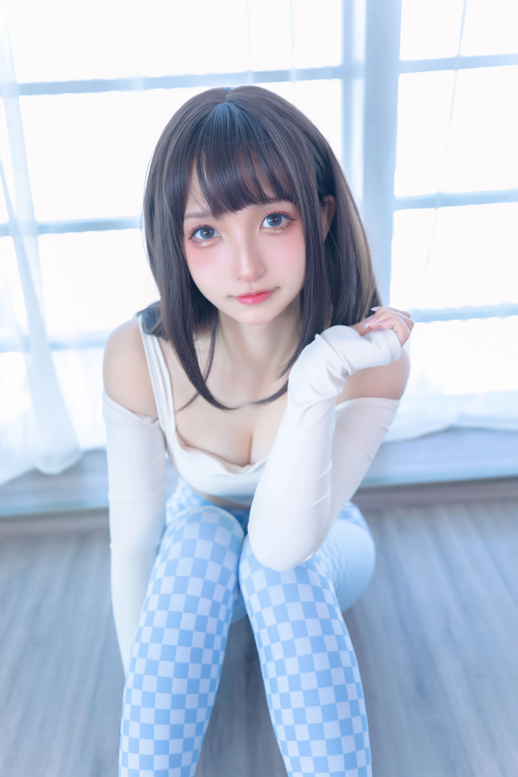 [美女]孫莉琪孫莉琪戶外超清美圖：魅惑神韻釋放美腿誘惑綻放寫真大片 - 43