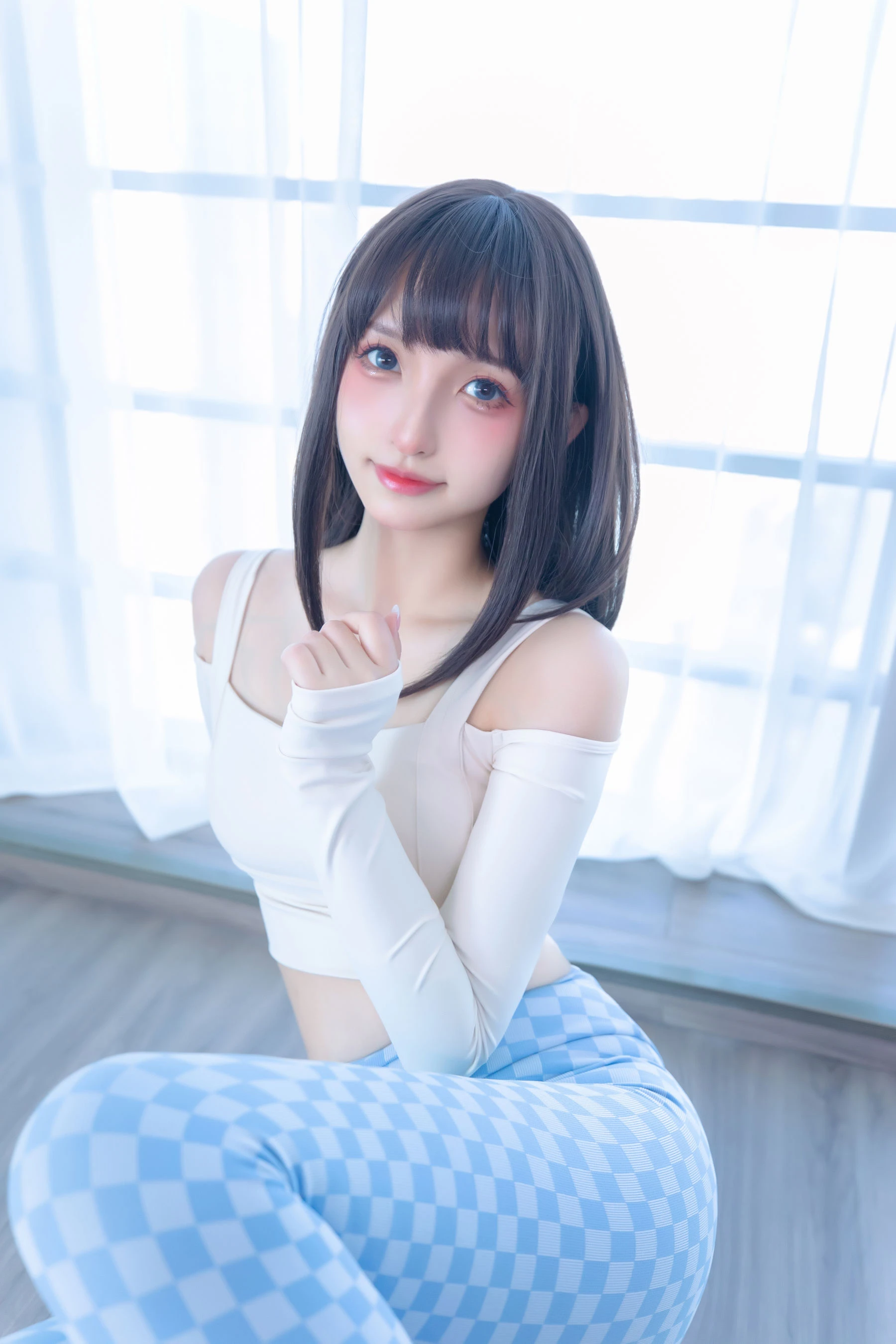 [美女]孫莉琪孫莉琪戶外超清美圖：魅惑神韻釋放美腿誘惑綻放寫真大片 - 66