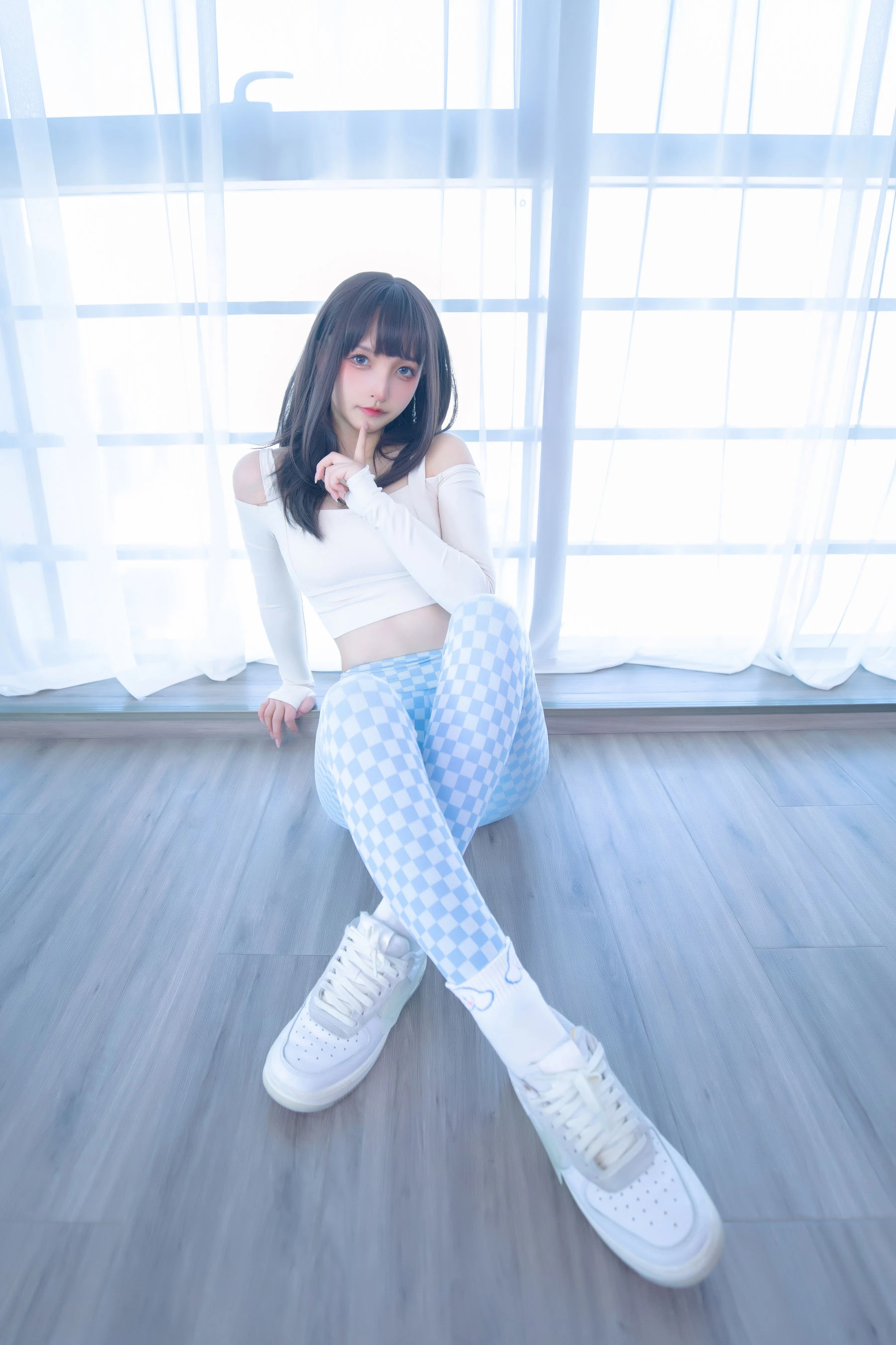 [美女]孫莉琪孫莉琪戶外超清美圖：魅惑神韻釋放美腿誘惑綻放寫真大片 - 69