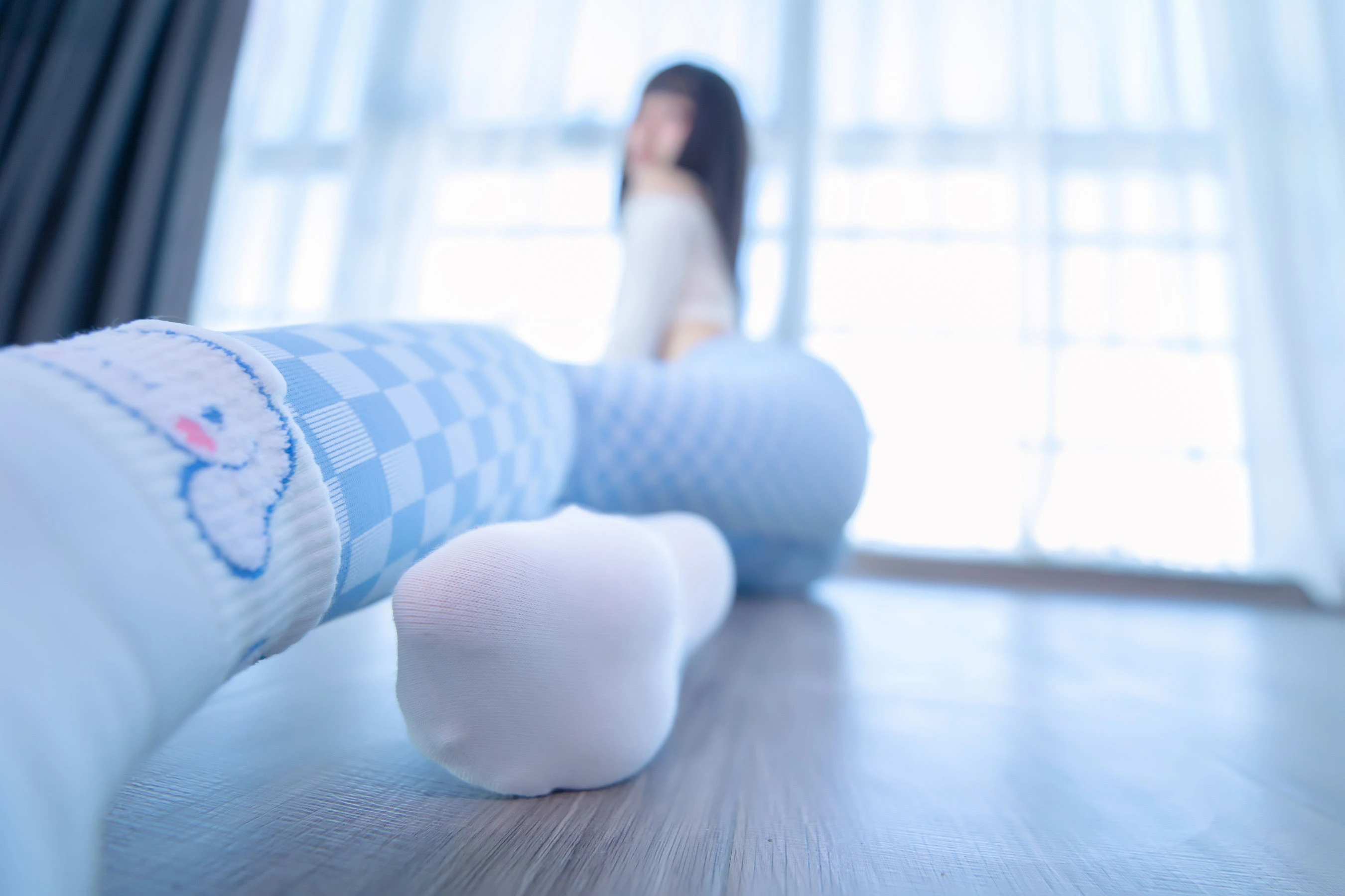 [美女]孫莉琪孫莉琪戶外超清美圖：魅惑神韻釋放美腿誘惑綻放寫真大片 - 8