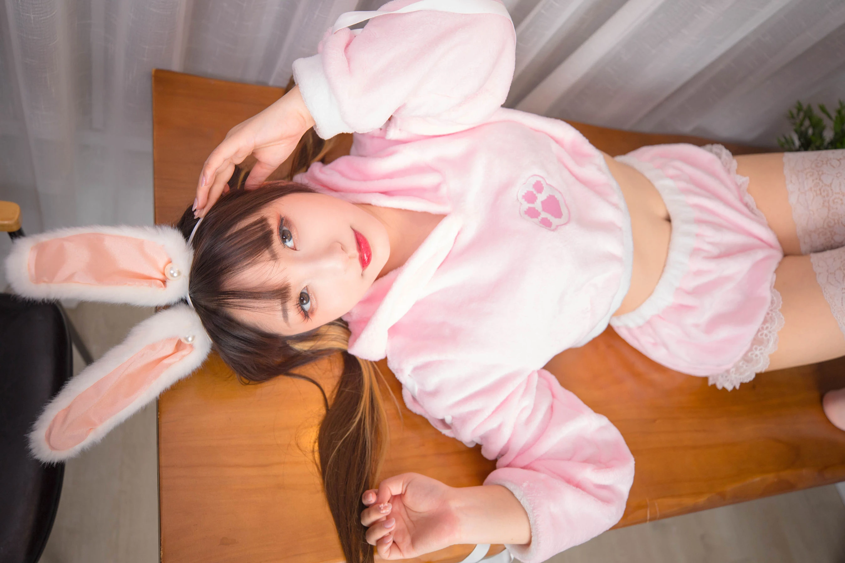 [美女]李雨桐珍藏藝術作品：自然光攝影時尚演繹李雨桐美腿曲線格調綻放寫真集 - 131