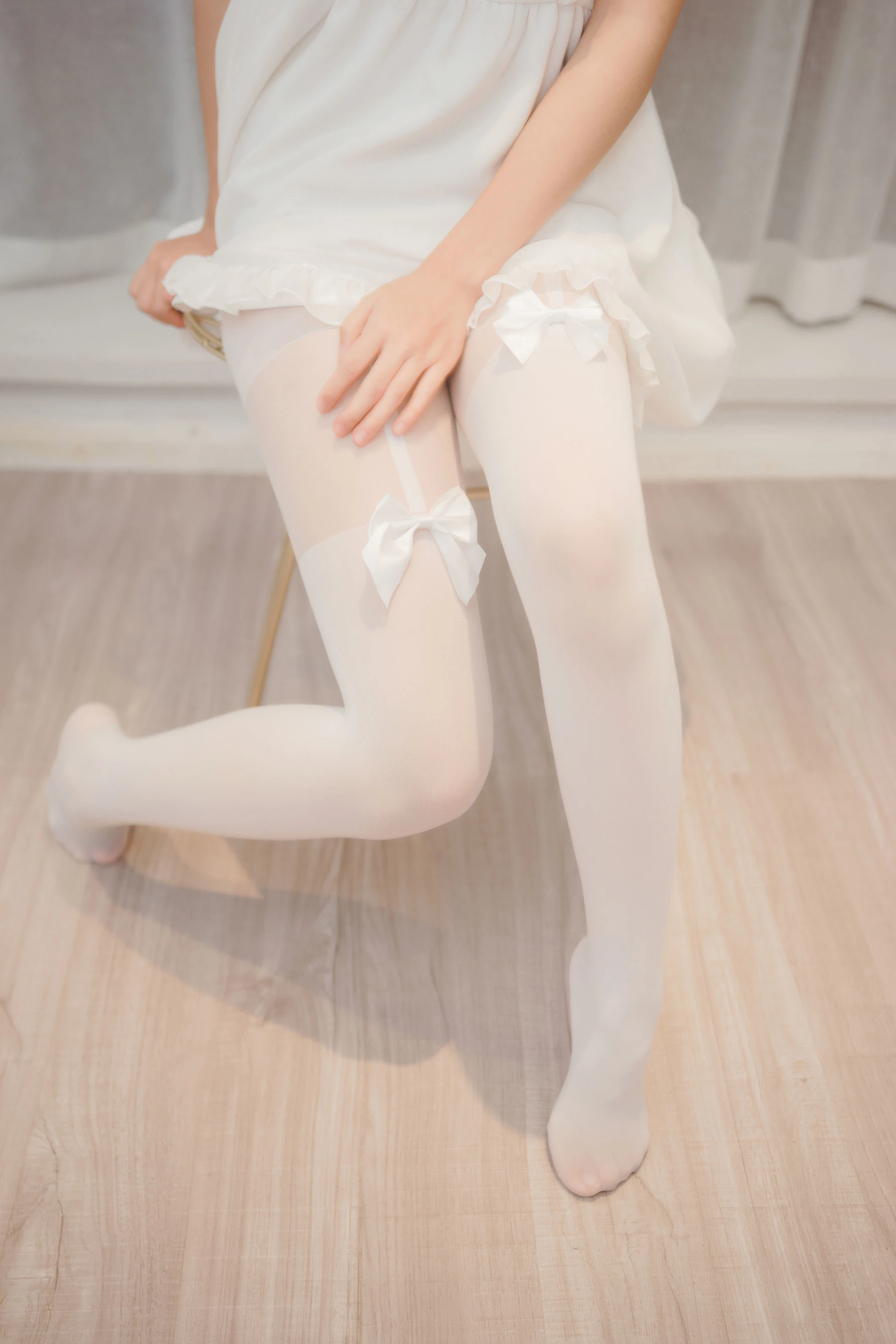 [正妹]林詩琪林詩琪室內首發藝術：清純格調釋放蜂腰誘惑彰顯寫真大片 - 2