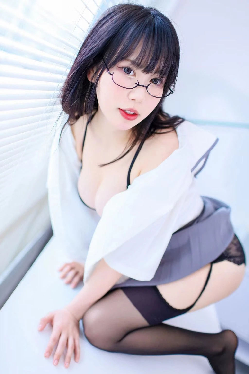 [少婦]李詩雨寫真攝影大師作：李詩雨性感於街拍綻放身材神韻高清演繹 - 10