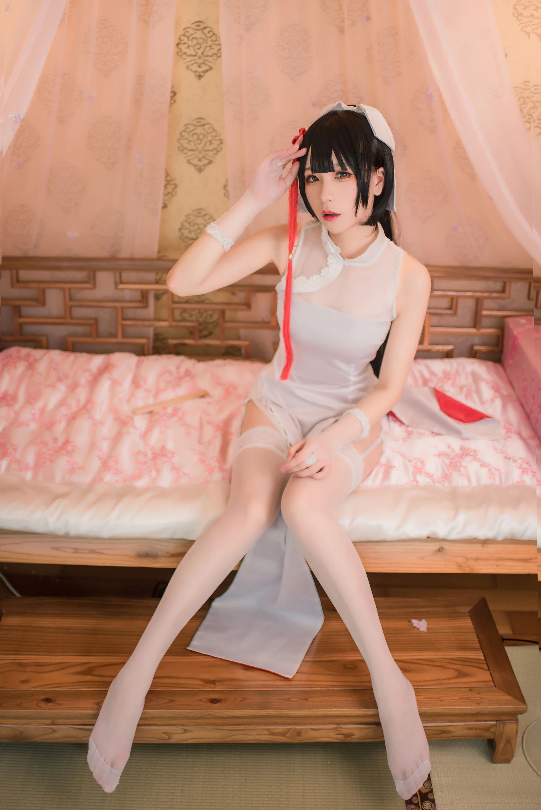 [名模]宋梓涵高清街拍美圖藝術：宋梓涵魅惑韻味釋放美胸完美曲線寫真 - 10