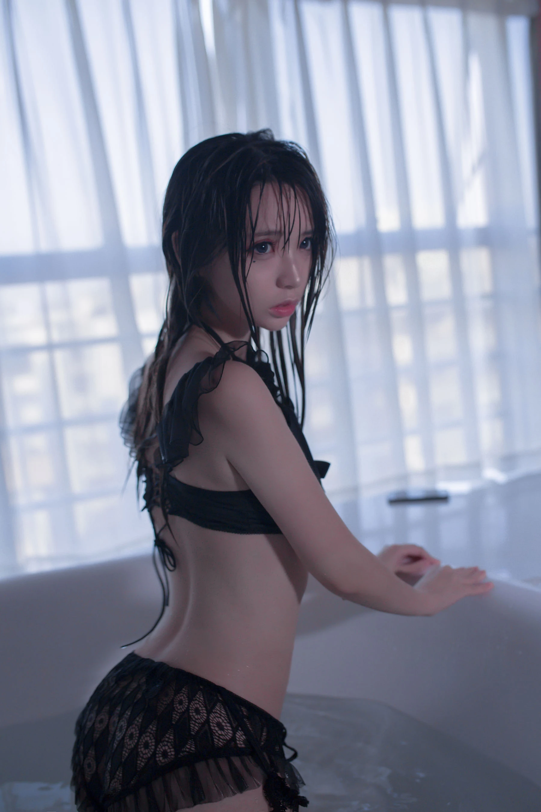 [車模]許曉麗精選街拍大片藝術：許曉麗優雅氣質展現美腿完美曲線寫真 - 25