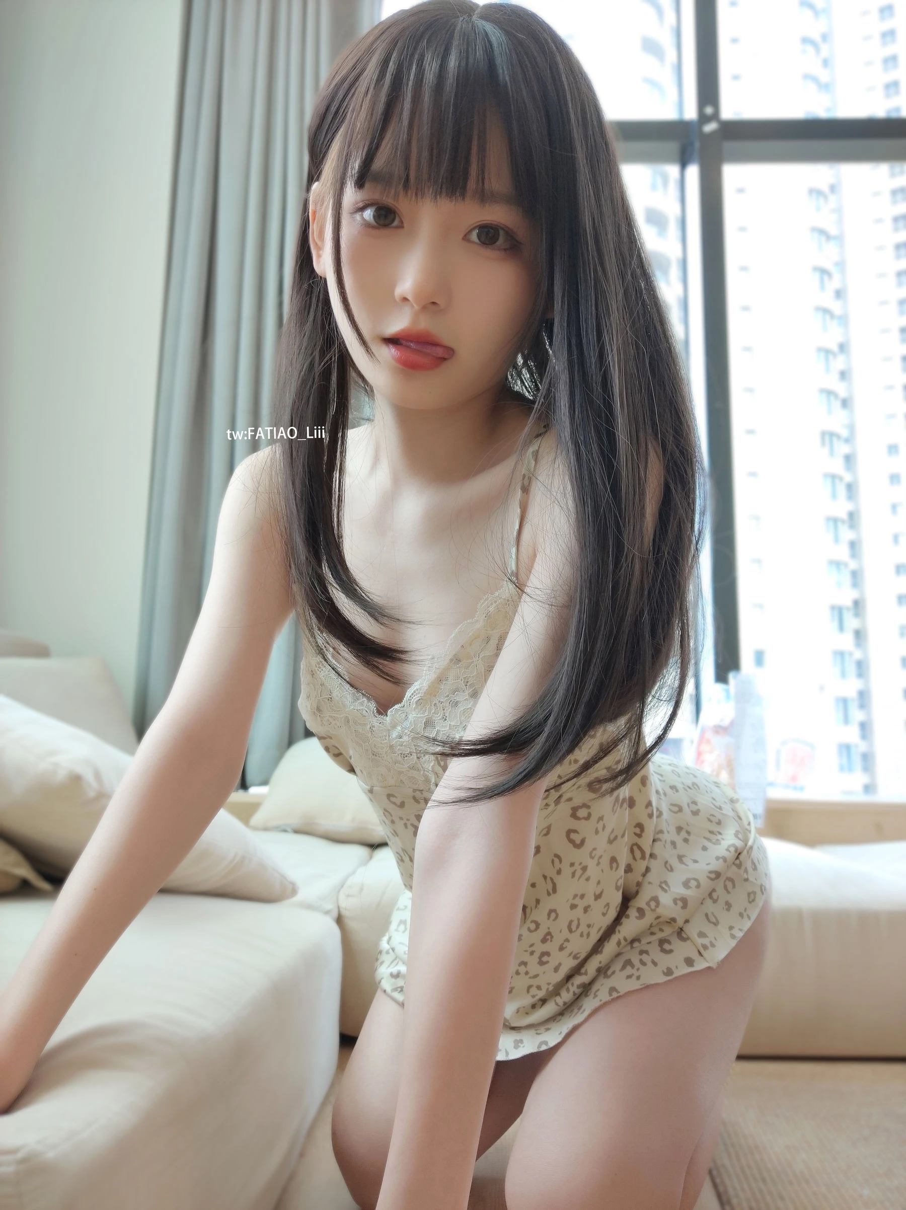 [美女]劉詩怡美圖圖集精選：劉詩怡優雅韻味於街拍展現翹臀曲線獨家攝影 - 15