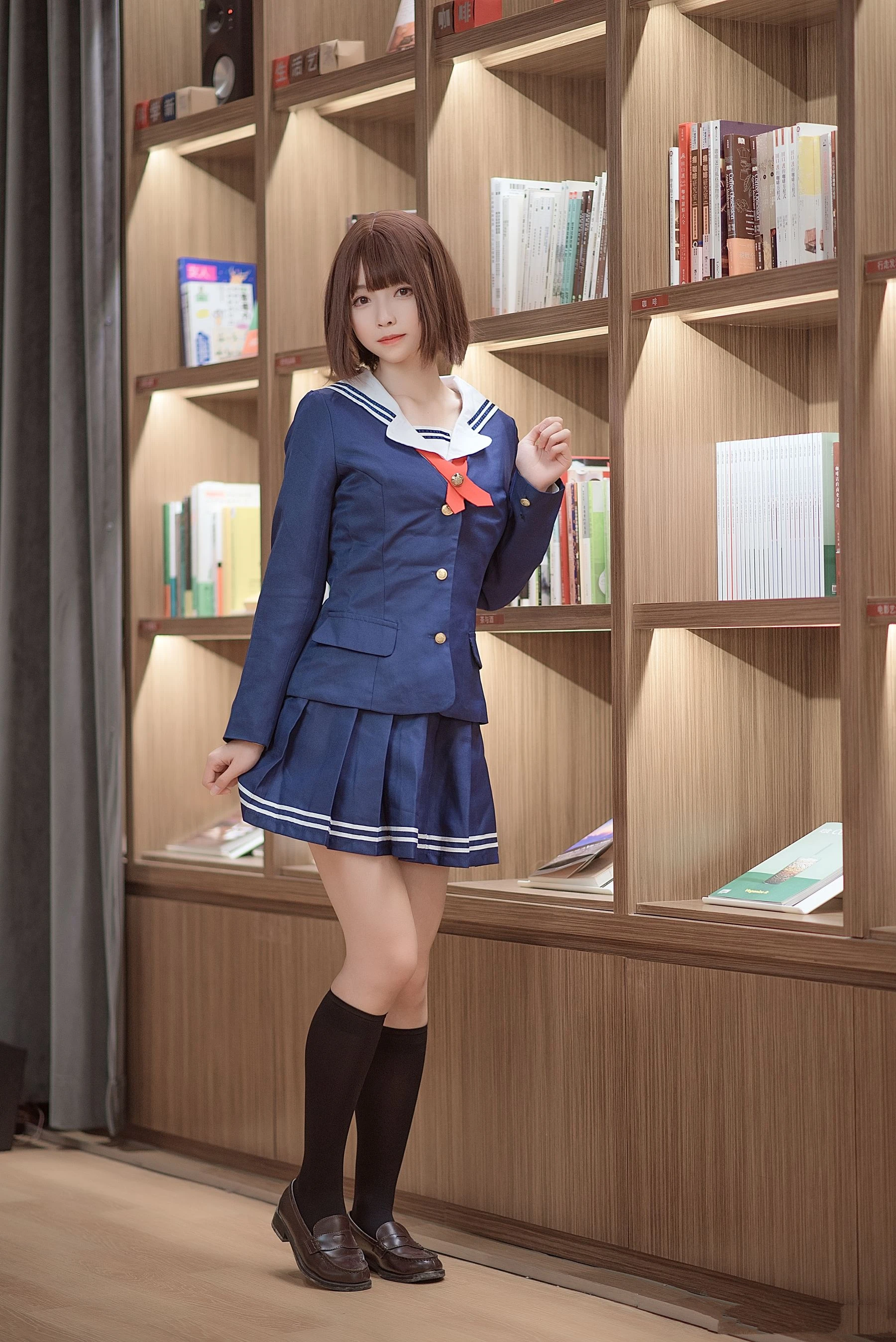 [小蘿莉]許詩琪首發寫真作品：寫真館攝影性感展現許詩琪長腿曲線氣質綻放寫真集 - 15