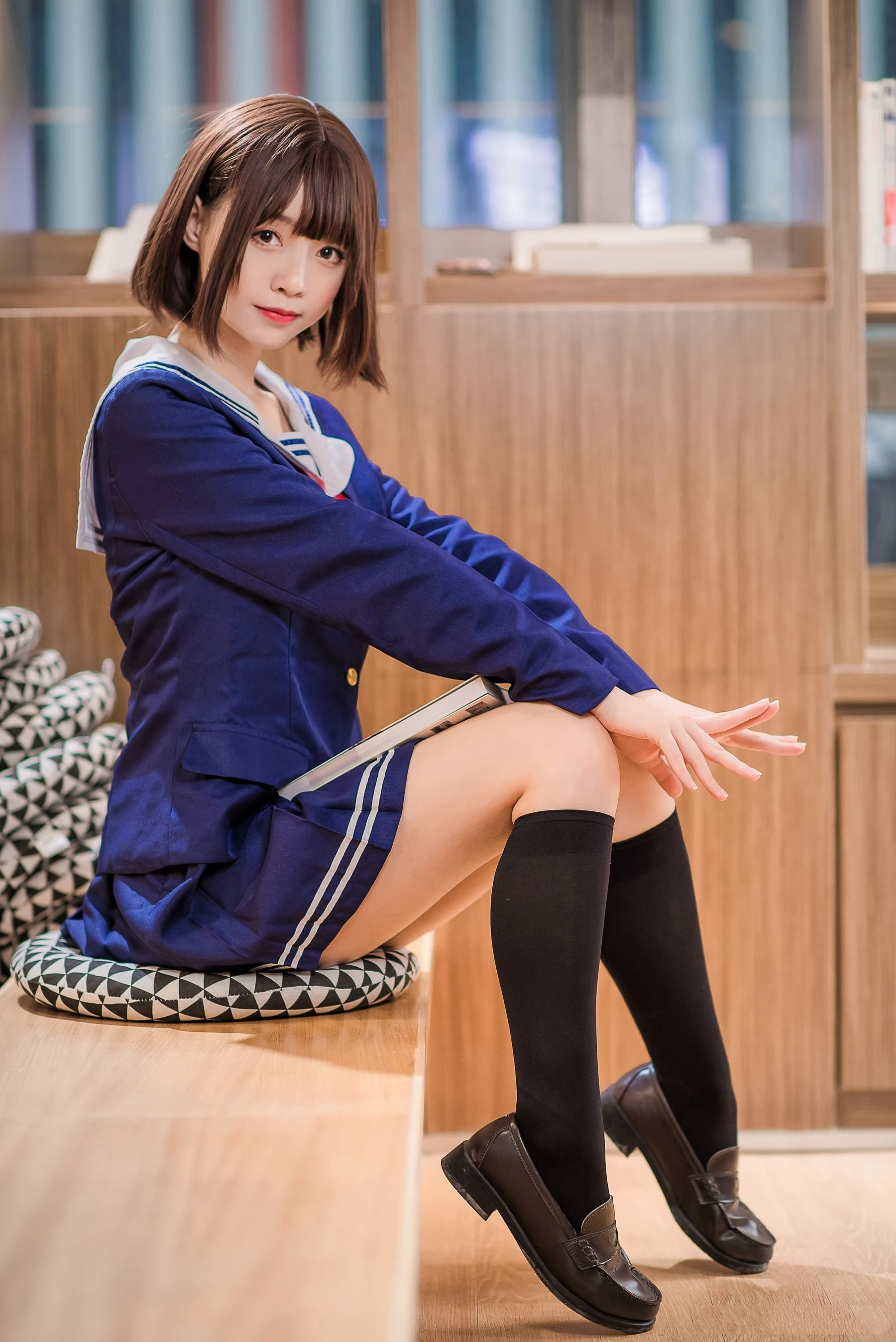 [小蘿莉]許詩琪首發寫真作品：寫真館攝影性感展現許詩琪長腿曲線氣質綻放寫真集 - 7
