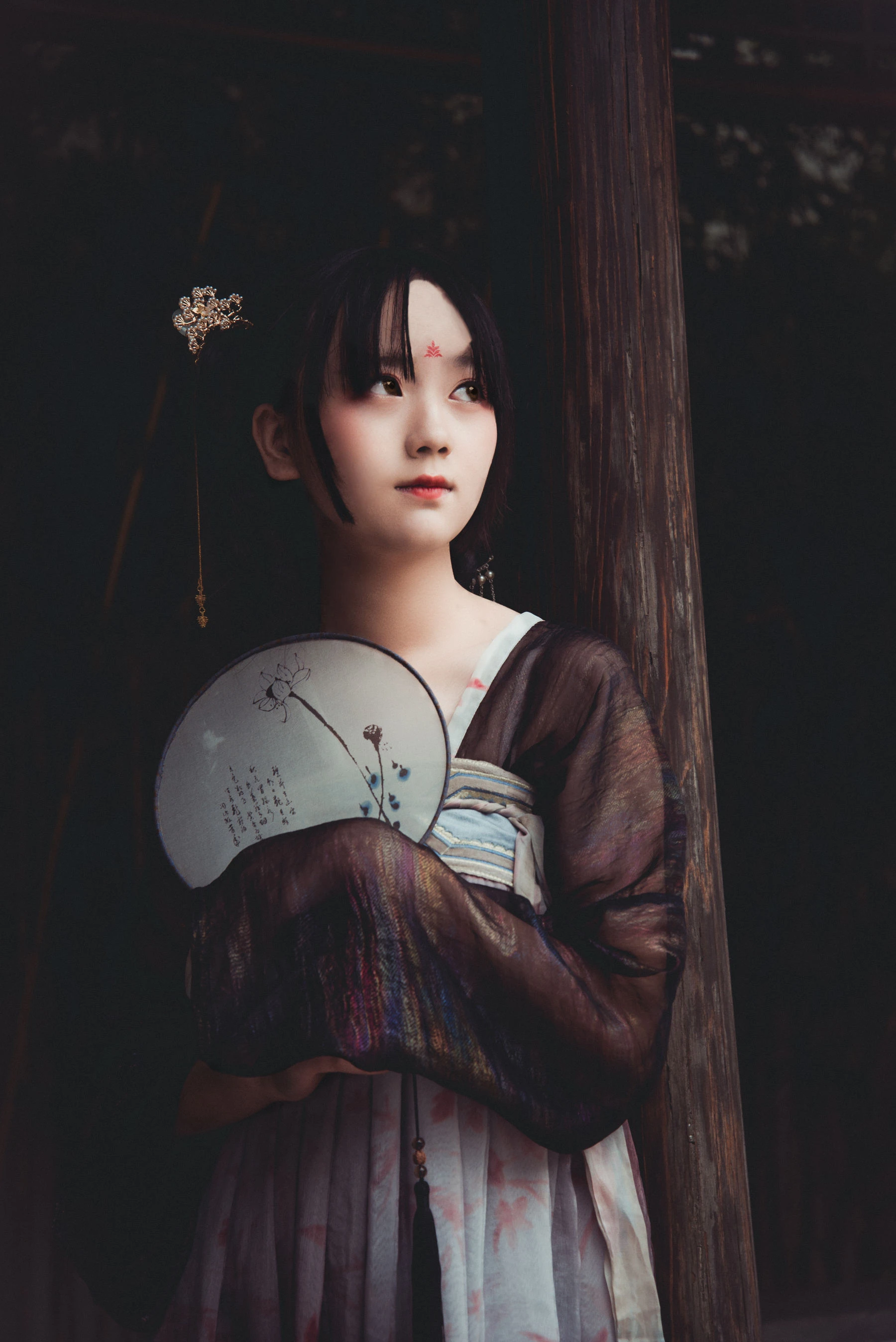 [主播]彭莉琪美圖攝影大師作：彭莉琪火辣於寫真館凸顯曲線韻味珍藏演繹 - 6