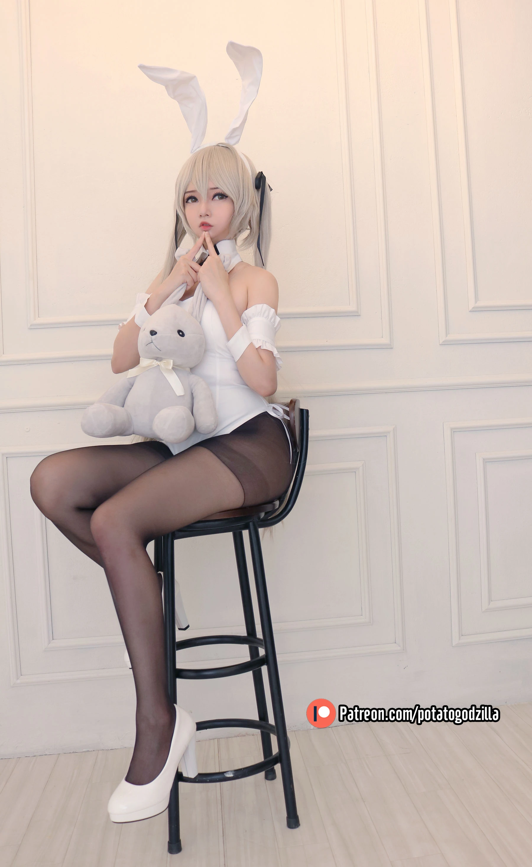 [美女]胡欣怡胡欣怡私藏珍藏美圖：攝影棚甜美風採釋放美胸寫真合集 - 20