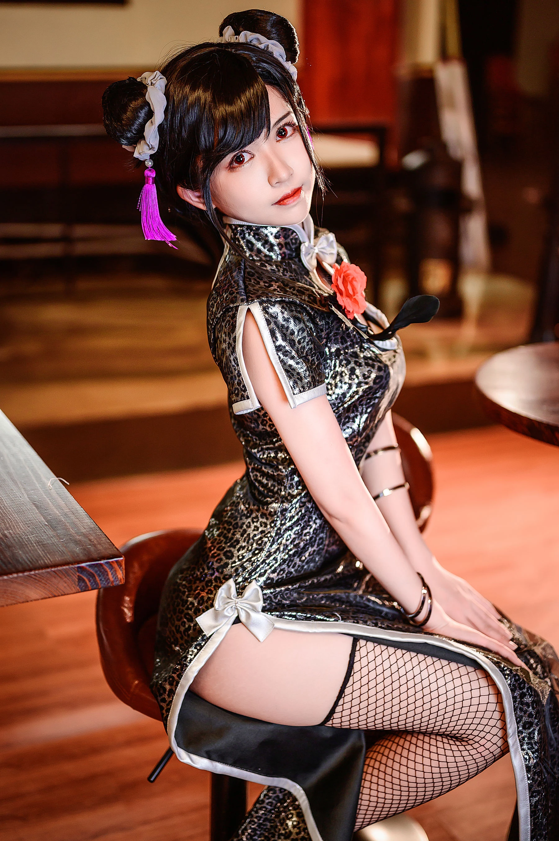 [熟女]王靜雅王靜雅性感韻味藝術大賞：街拍大圖藝術演繹美胸誘惑美學 - 8
