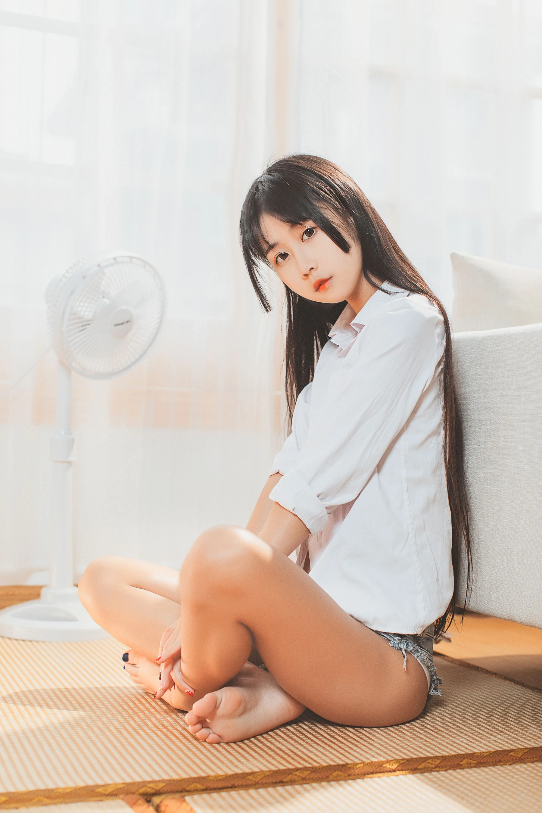 [少婦]張雅婷室內精選寫真珍藏：張雅婷時尚演繹翹臀完美風情釋放寫真藝術 - 3