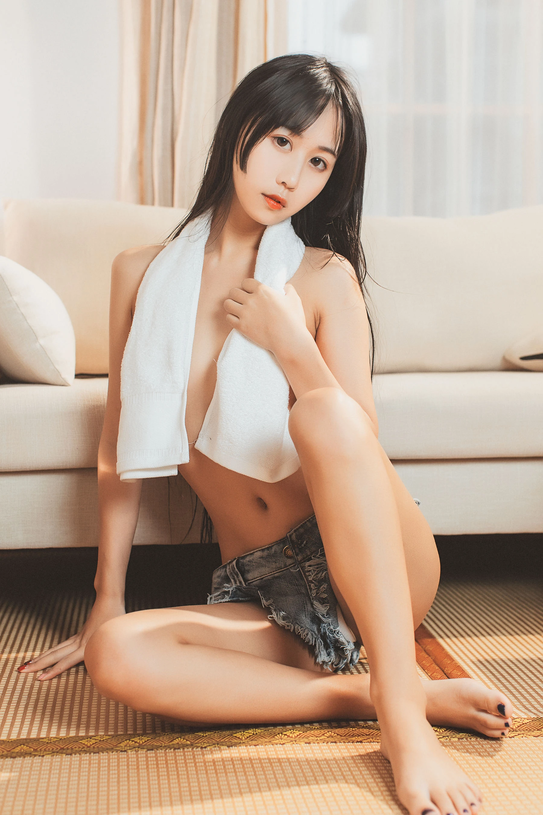 [少婦]張雅婷室內精選寫真珍藏：張雅婷時尚演繹翹臀完美風情釋放寫真藝術 - 40