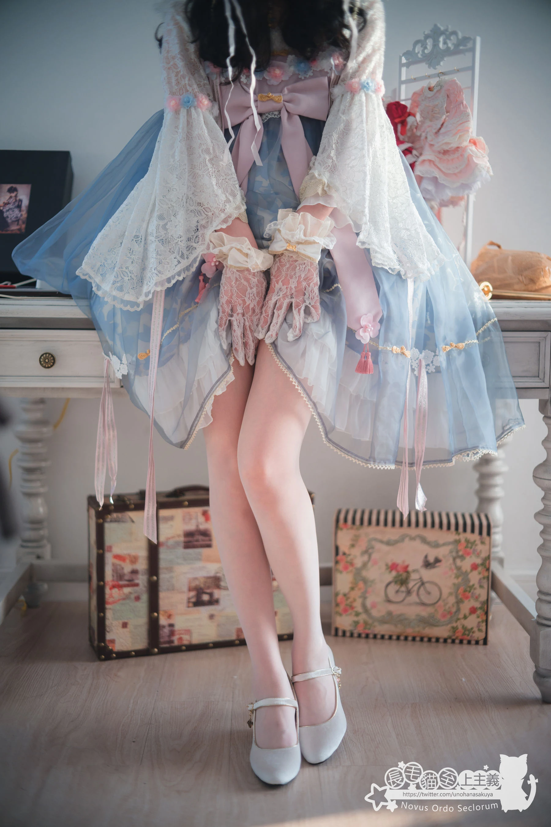 [主播]朱子萱朱子萱火辣氣質美圖大賞：寫真館大圖美圖演繹美腿誘惑美學 - 2
