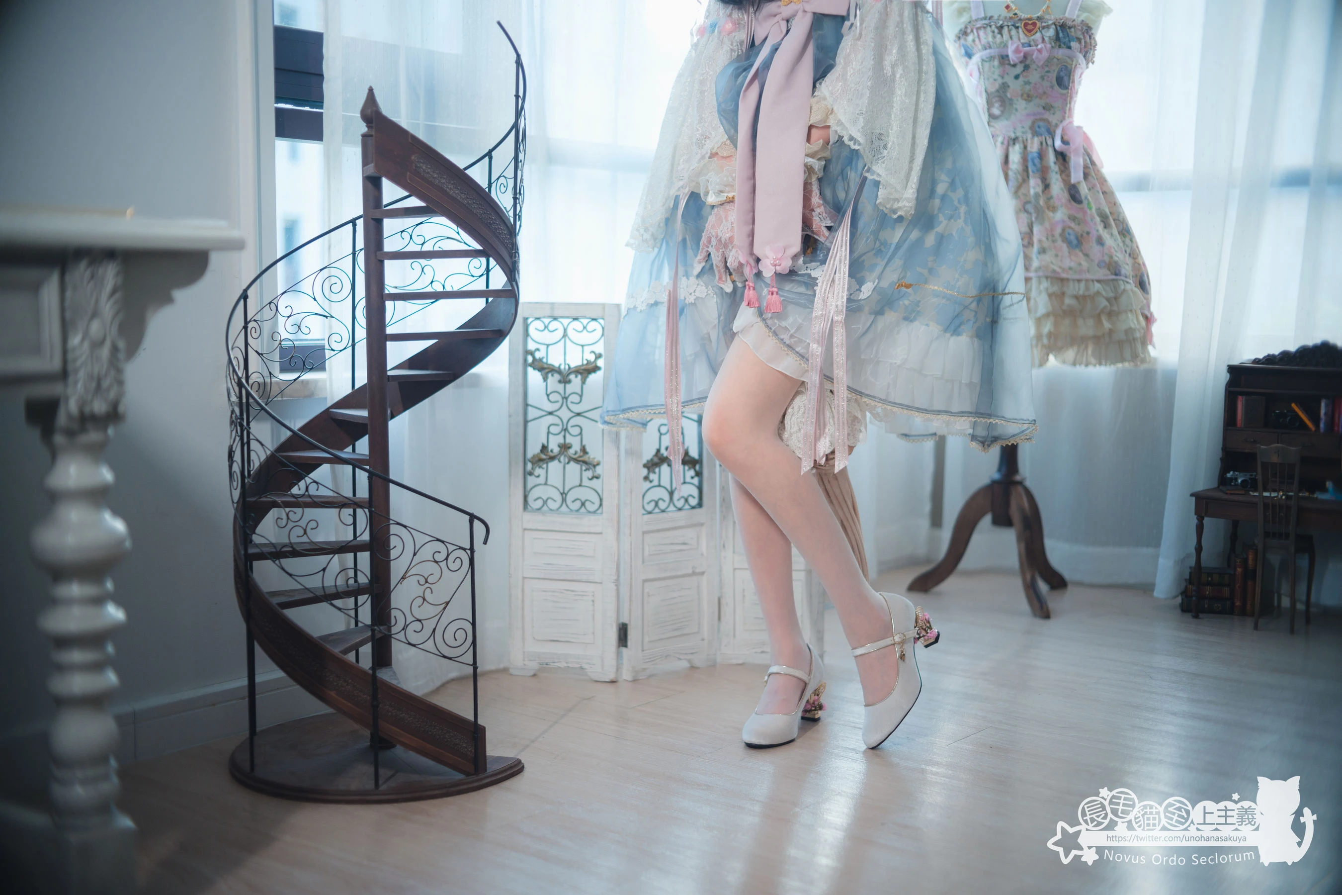 [主播]朱子萱朱子萱火辣氣質美圖大賞：寫真館大圖美圖演繹美腿誘惑美學 - 21
