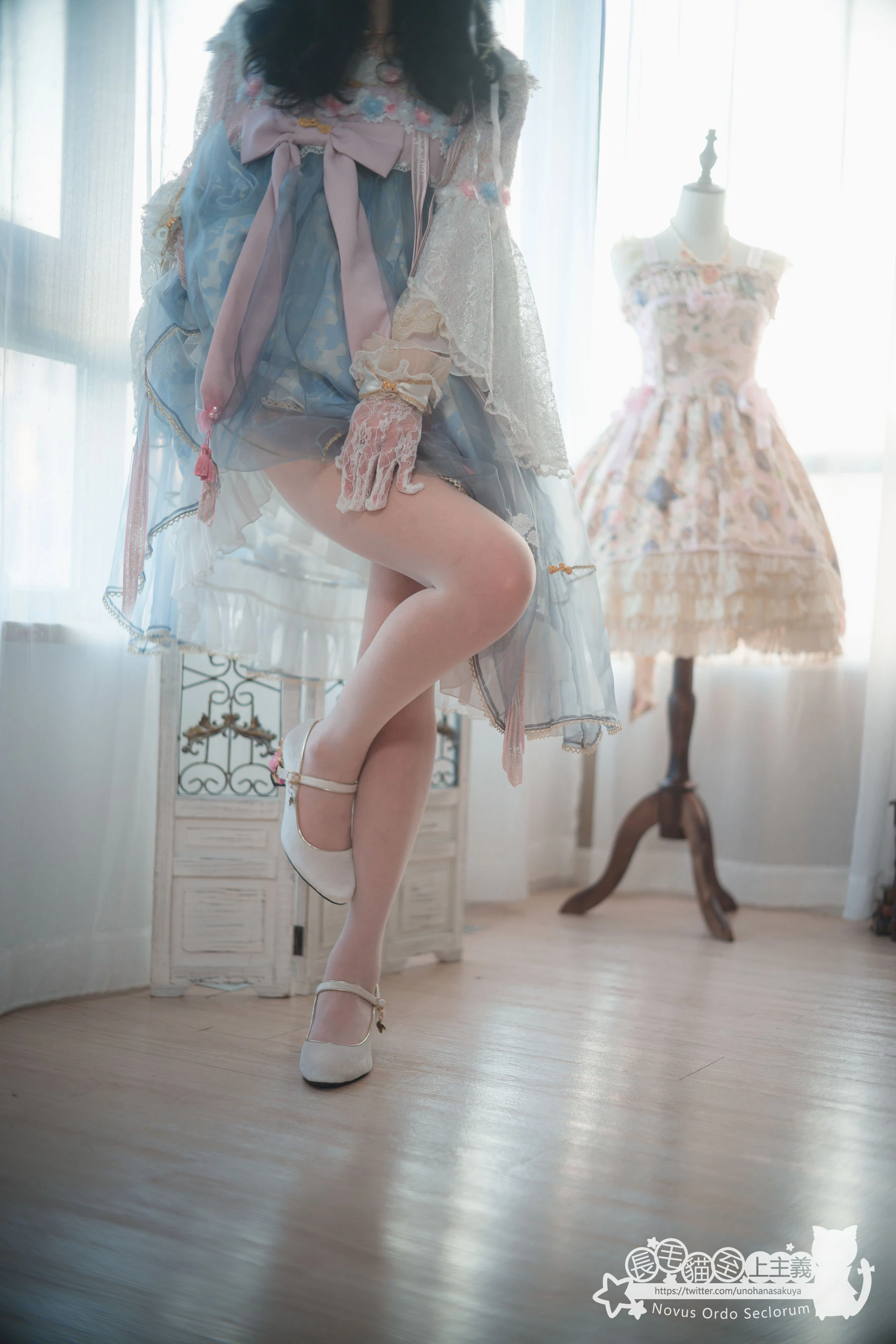 [主播]朱子萱朱子萱火辣氣質美圖大賞：寫真館大圖美圖演繹美腿誘惑美學 - 41