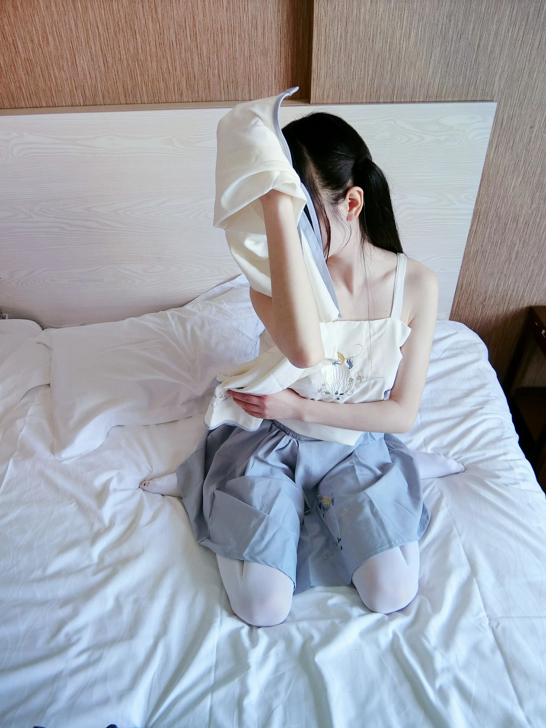 [熟女]張慧新寫真攝影大師作：張慧新清純於攝影棚凸顯蜂腰風情超清演繹 - 45
