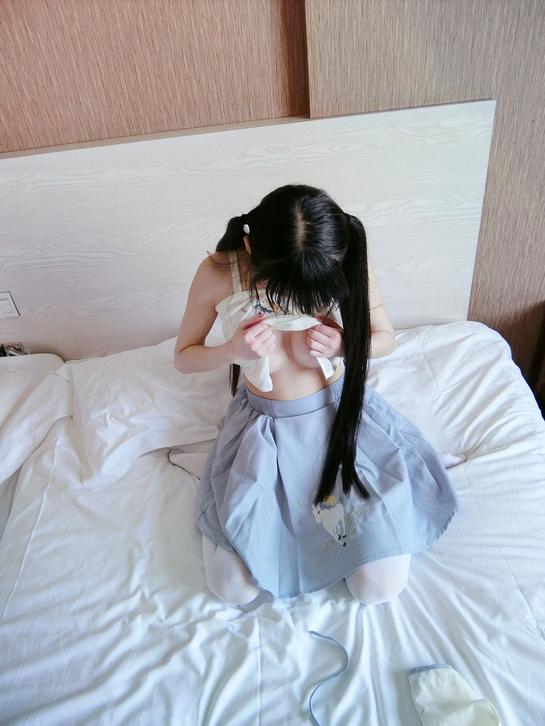[熟女]張慧新寫真攝影大師作：張慧新清純於攝影棚凸顯蜂腰風情超清演繹 - 54