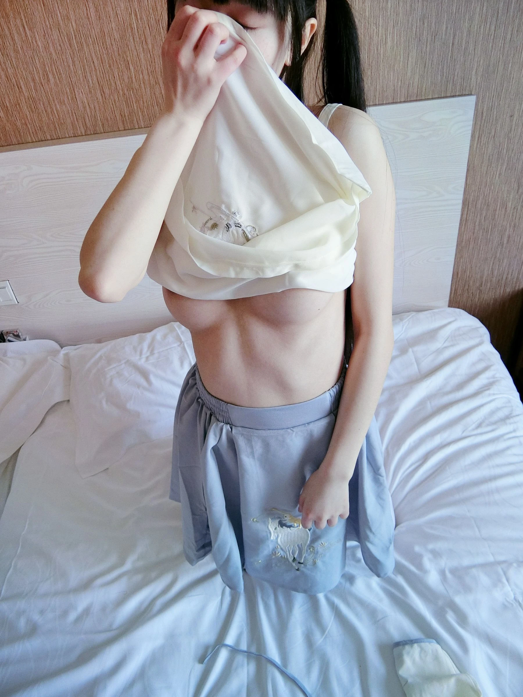 [熟女]張慧新寫真攝影大師作：張慧新清純於攝影棚凸顯蜂腰風情超清演繹 - 59