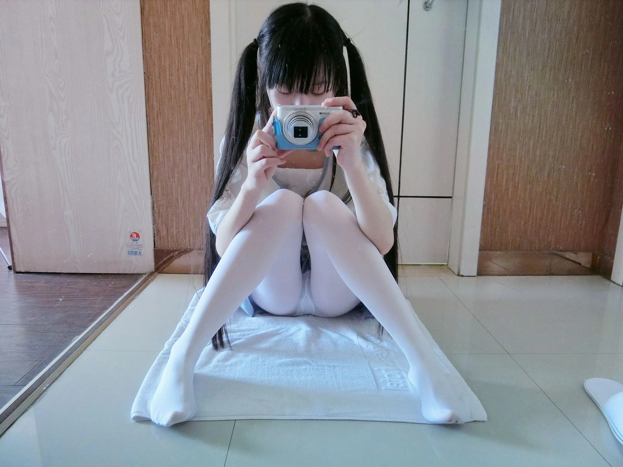 [熟女]張慧新寫真攝影大師作：張慧新清純於攝影棚凸顯蜂腰風情超清演繹 - 90