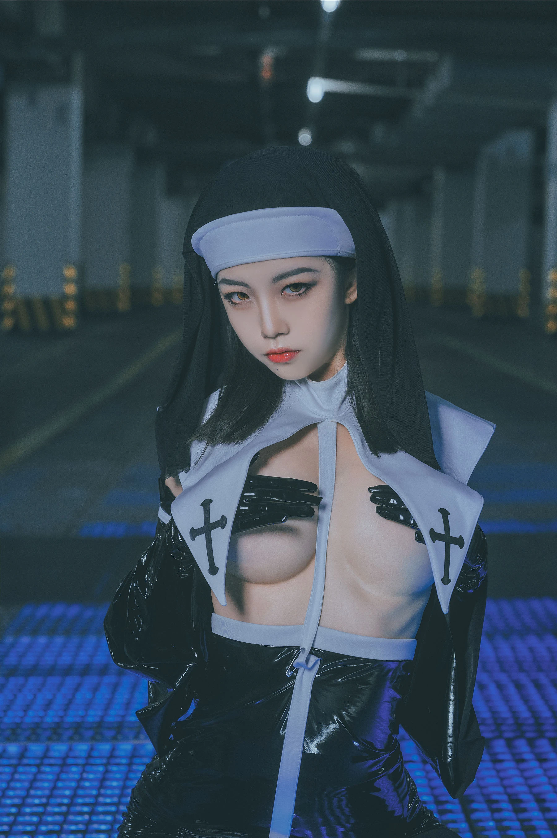 [網紅]鄧曉麗美圖圖集精選：鄧曉麗時尚韻味於寫真館詮釋蜂腰曲線珍藏攝影 - 17