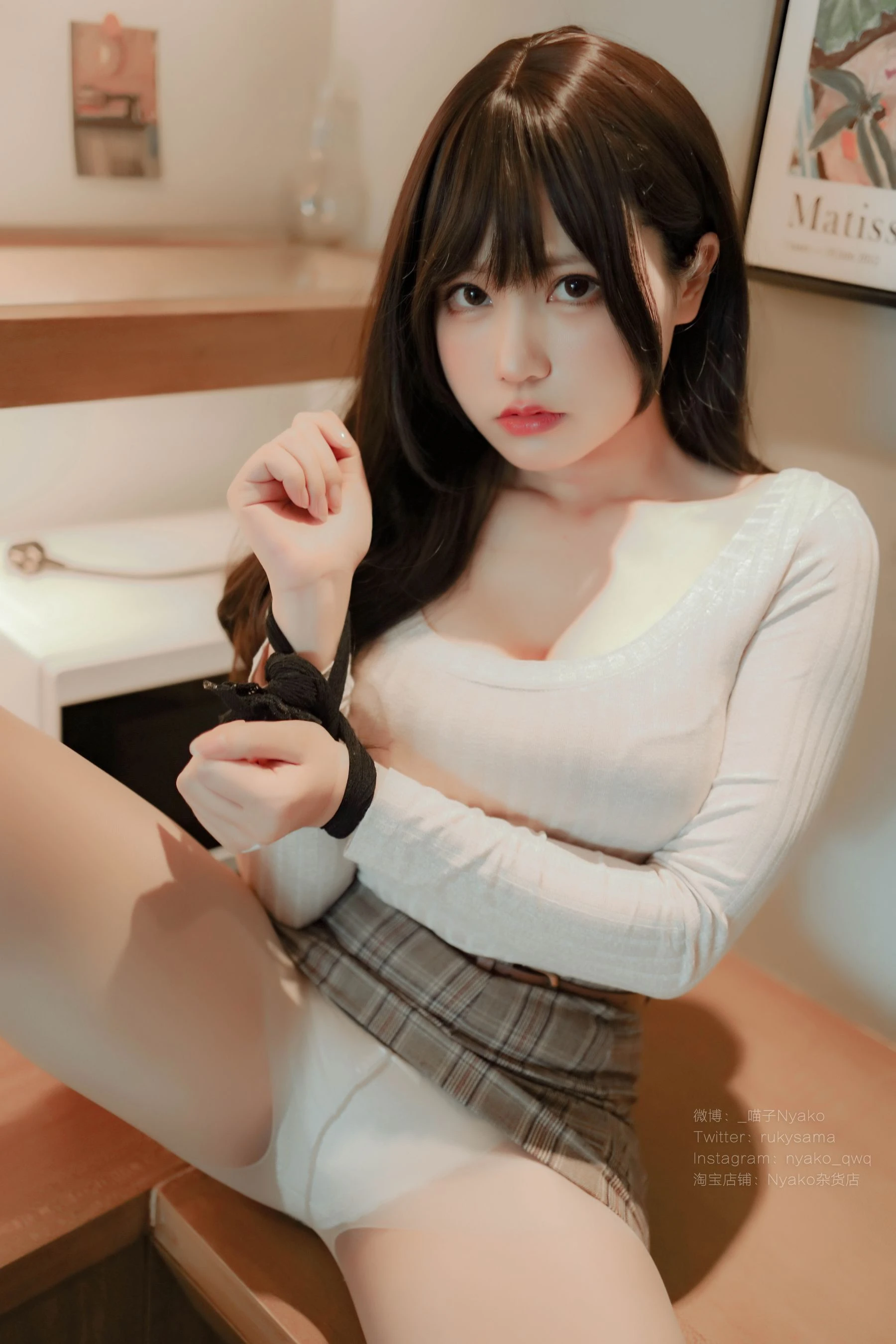 [小蘿莉]陳語彤陳語彤魅惑風情美圖大賞：戶外高清美圖演繹美胸誘惑美學 - 65