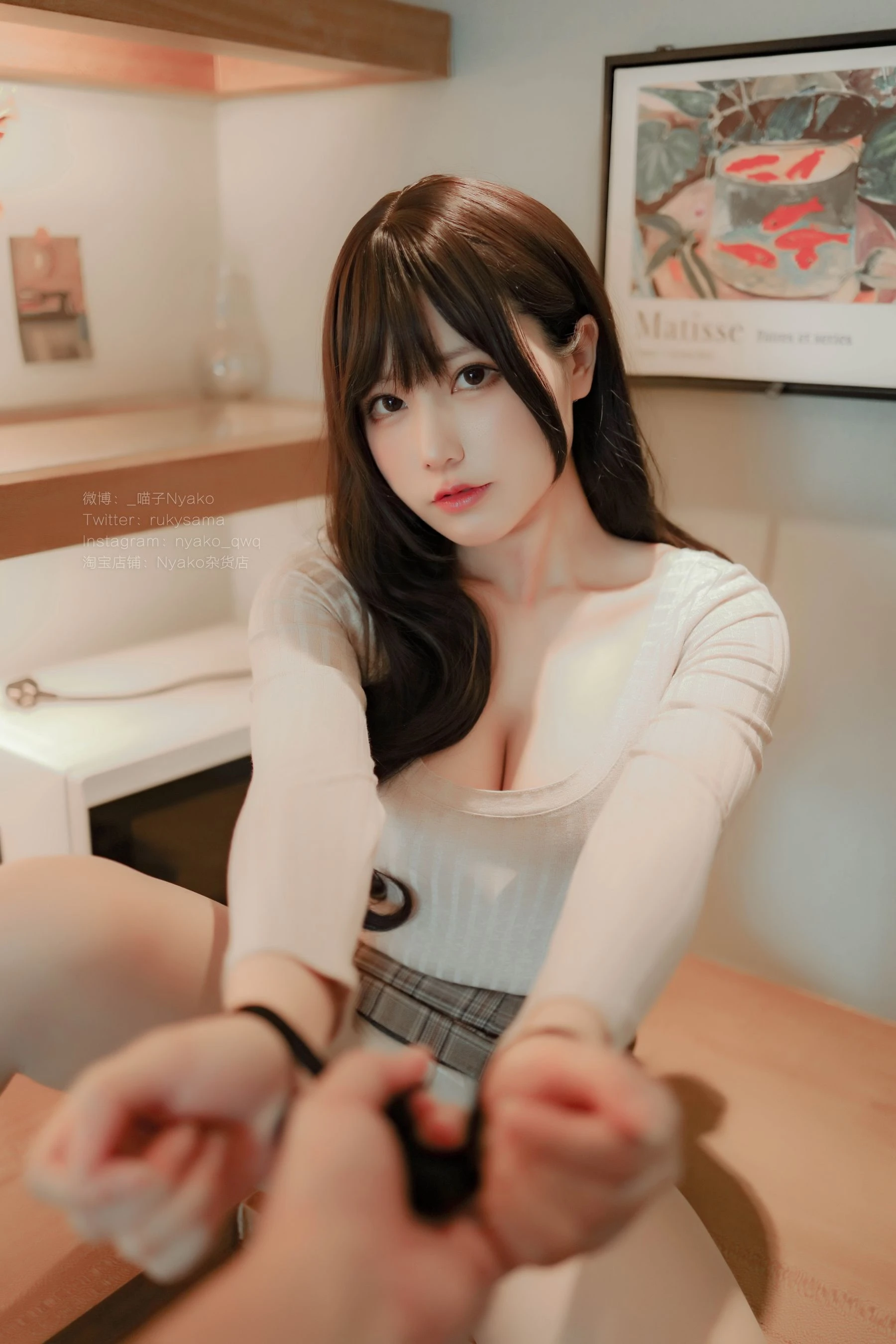 [小蘿莉]陳語彤陳語彤魅惑風情美圖大賞：戶外高清美圖演繹美胸誘惑美學 - 69