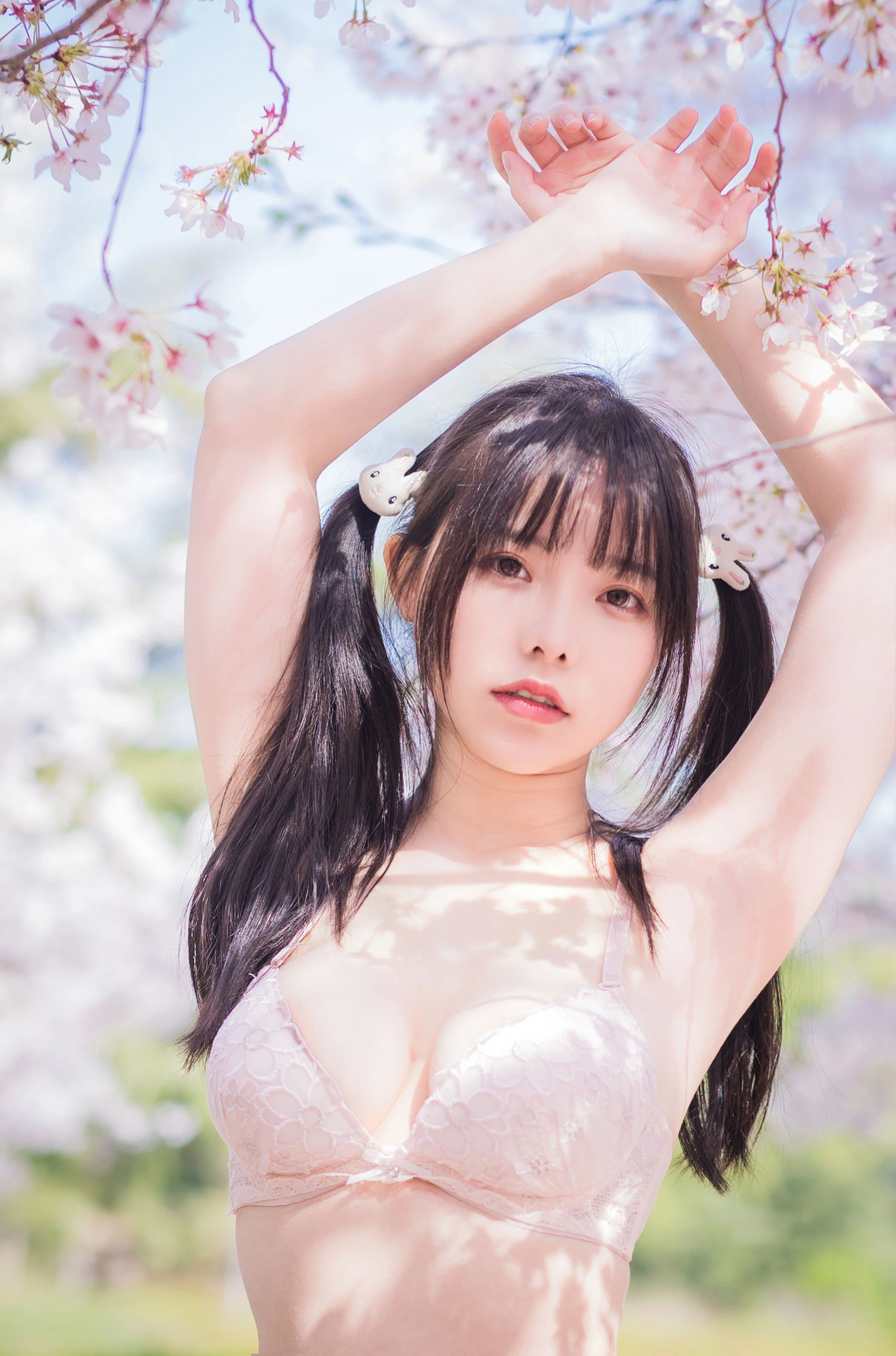 [網紅]林詩涵林詩涵攝影棚高清大片：時尚氣質釋放身材誘惑彰顯寫真大片 - 28