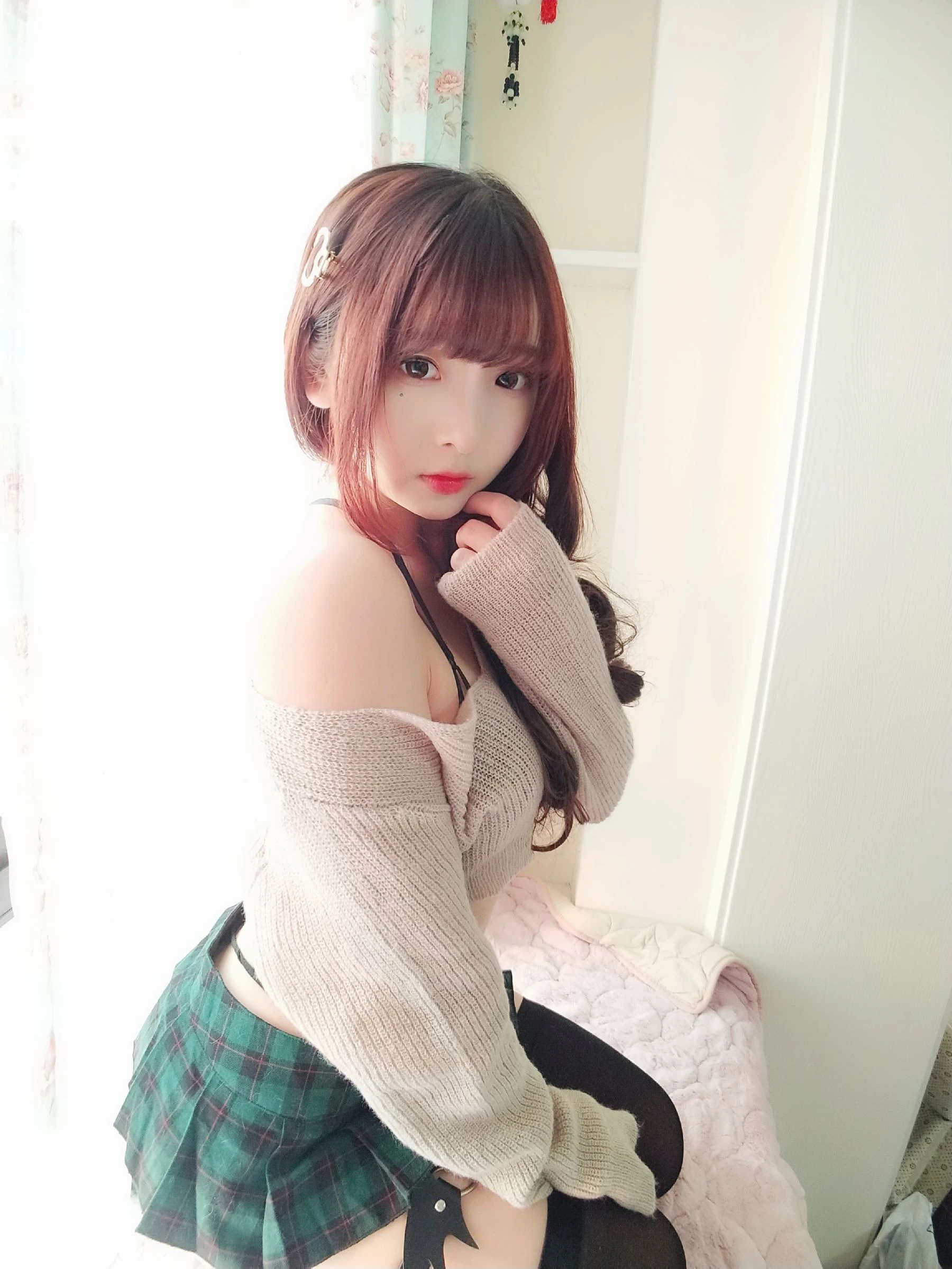 [御姐]高夢瑤高夢瑤攝影棚大圖美圖：火辣魅力釋放美胸誘惑展現寫真大片 - 32