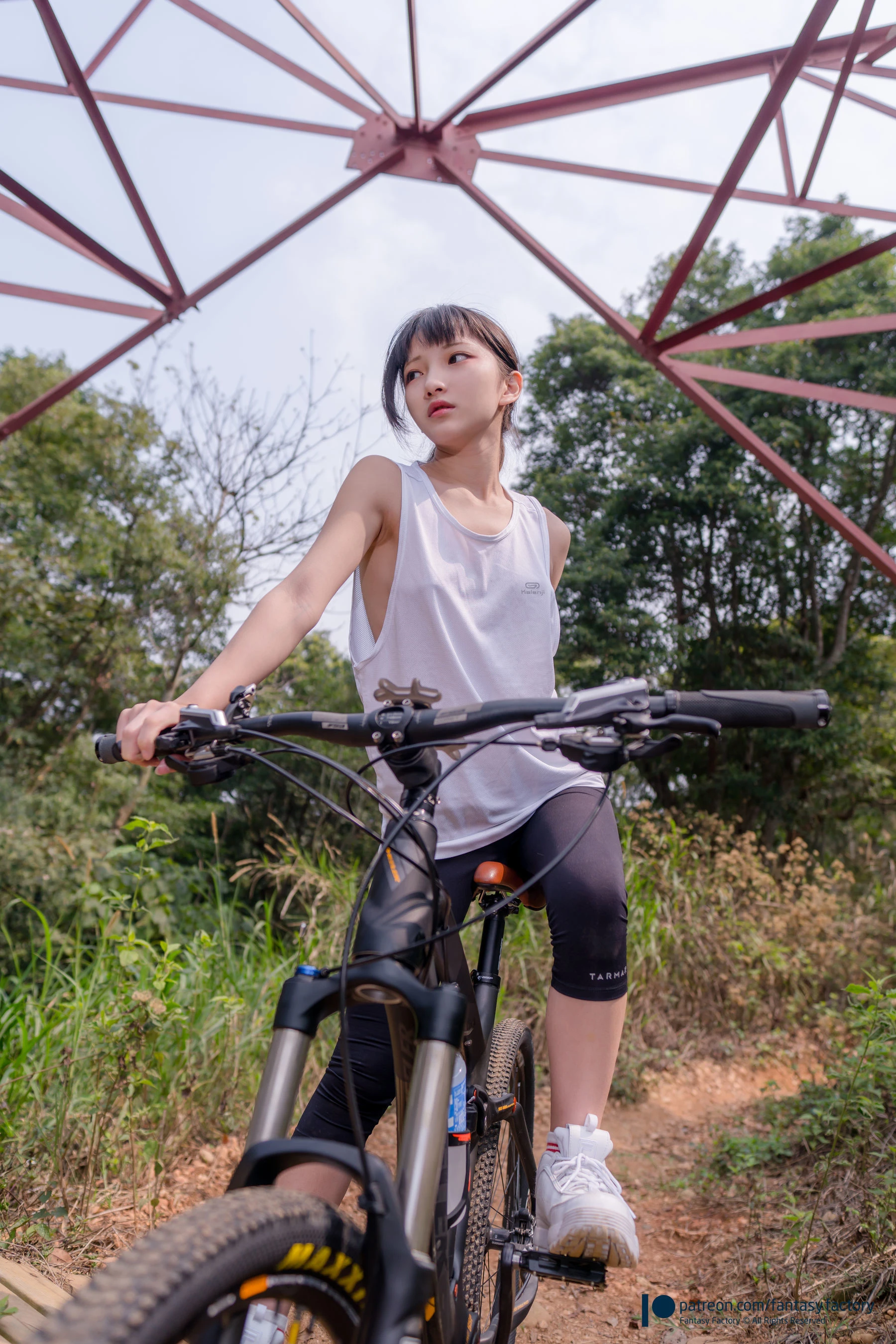 [空姐]胡雅琪胡雅琪寫真館獨家藝術：時尚風採釋放身材誘惑釋放寫真大片 - 5