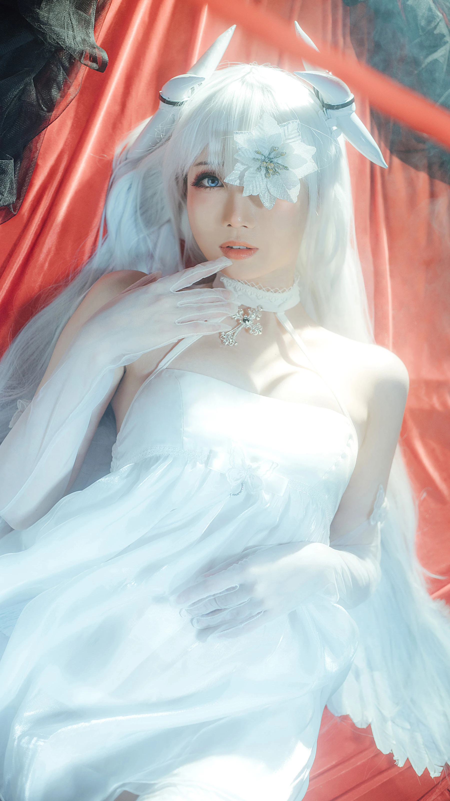 [校花]王詩琪寫真館大圖藝術珍藏：王詩琪優雅演繹曲線完美魅力綻放寫真藝術 - 1