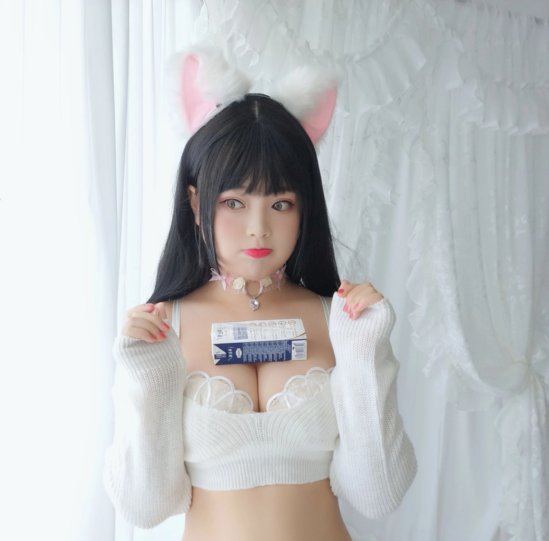 [御姐]何雅靜大圖自然光寫真藝術：何雅靜優雅氣質綻放身材完美曲線寫真 - 24