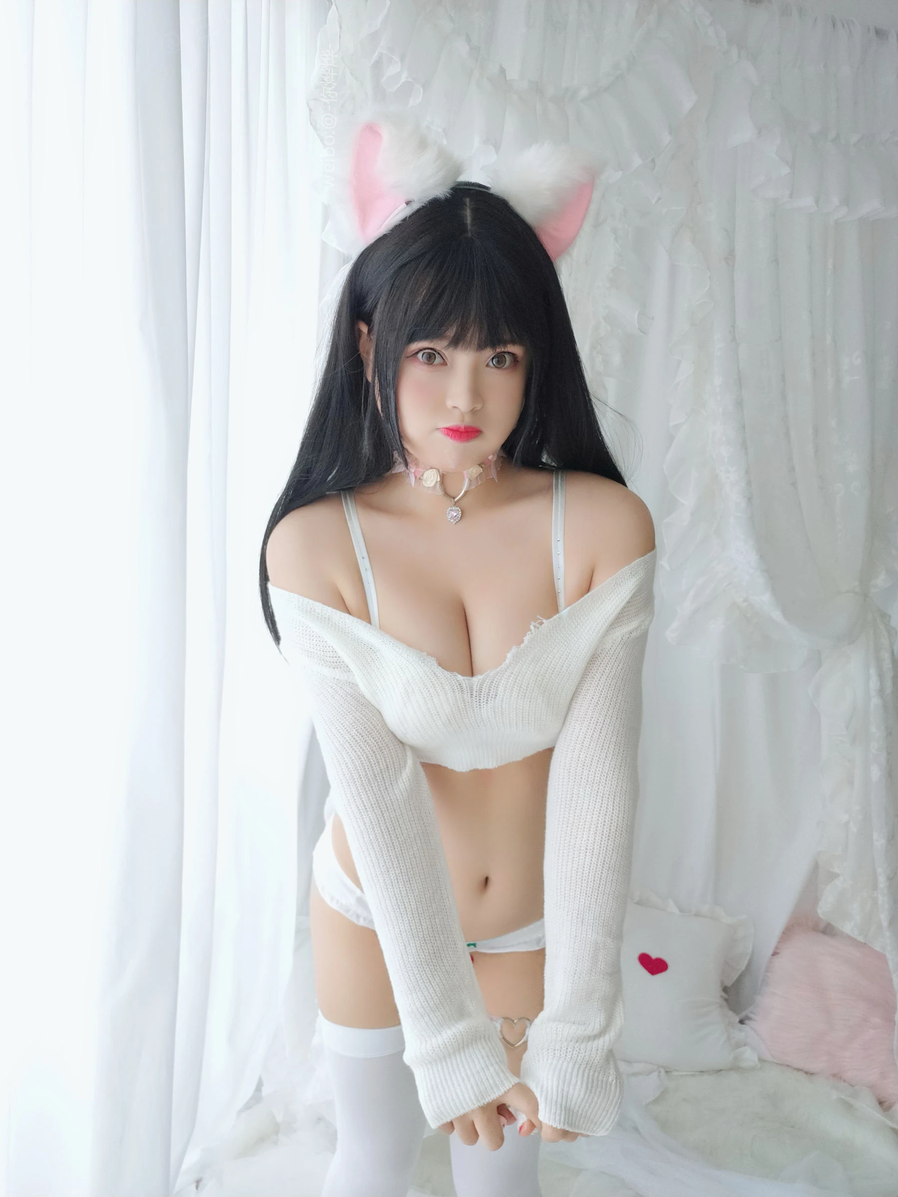 [御姐]何雅靜大圖自然光寫真藝術：何雅靜優雅氣質綻放身材完美曲線寫真 - 33