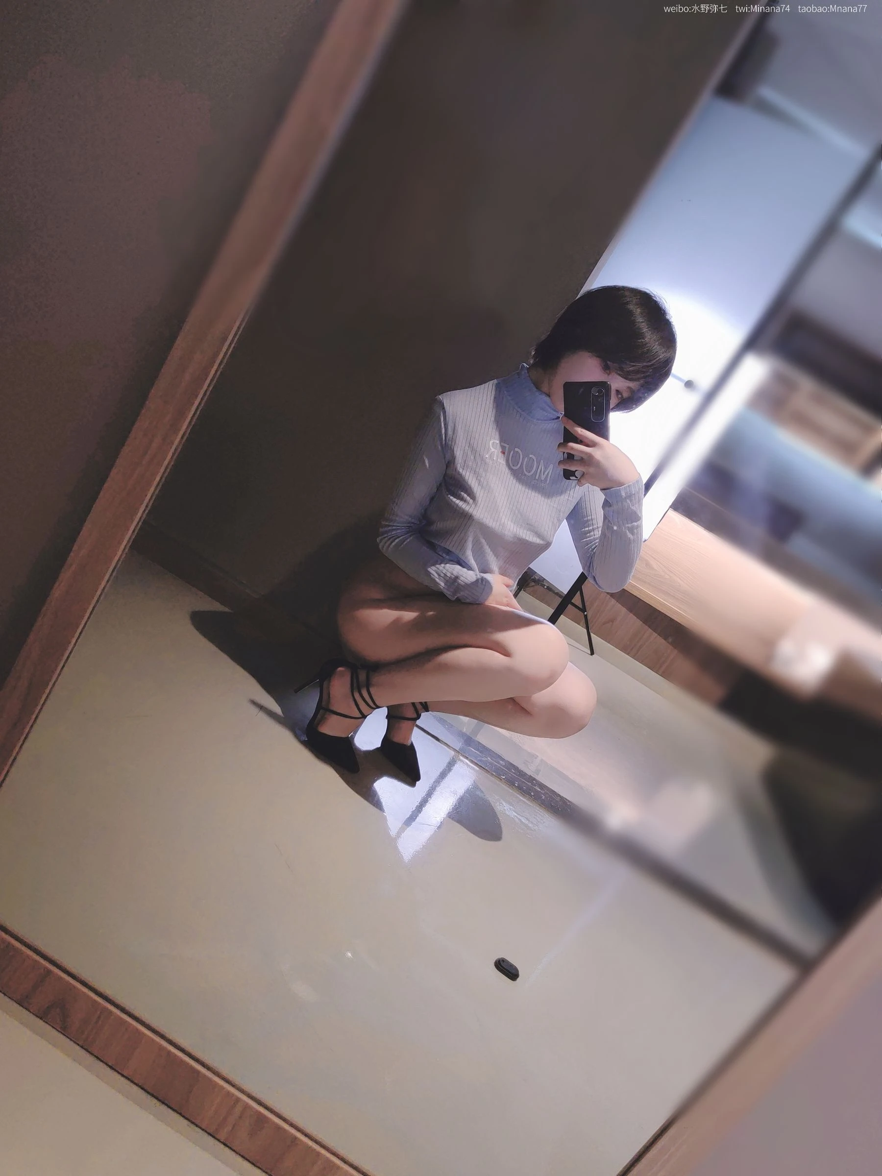 [美女]郭雅詩郭雅詩私房高清寫真：甜美魅力釋放蜂腰誘惑釋放寫真大片 - 24
