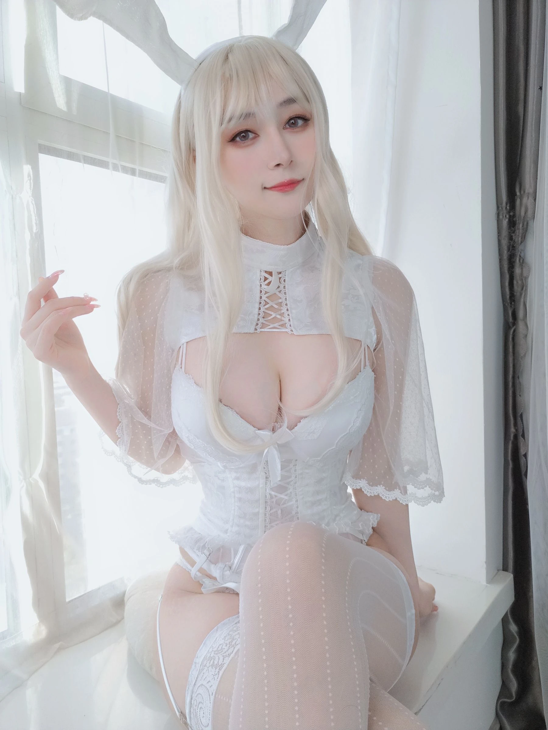[Cosplay]陳雅靜精選美圖作品：自然光攝影優雅展現陳雅靜美腿曲線韻味綻放寫真集 - 29