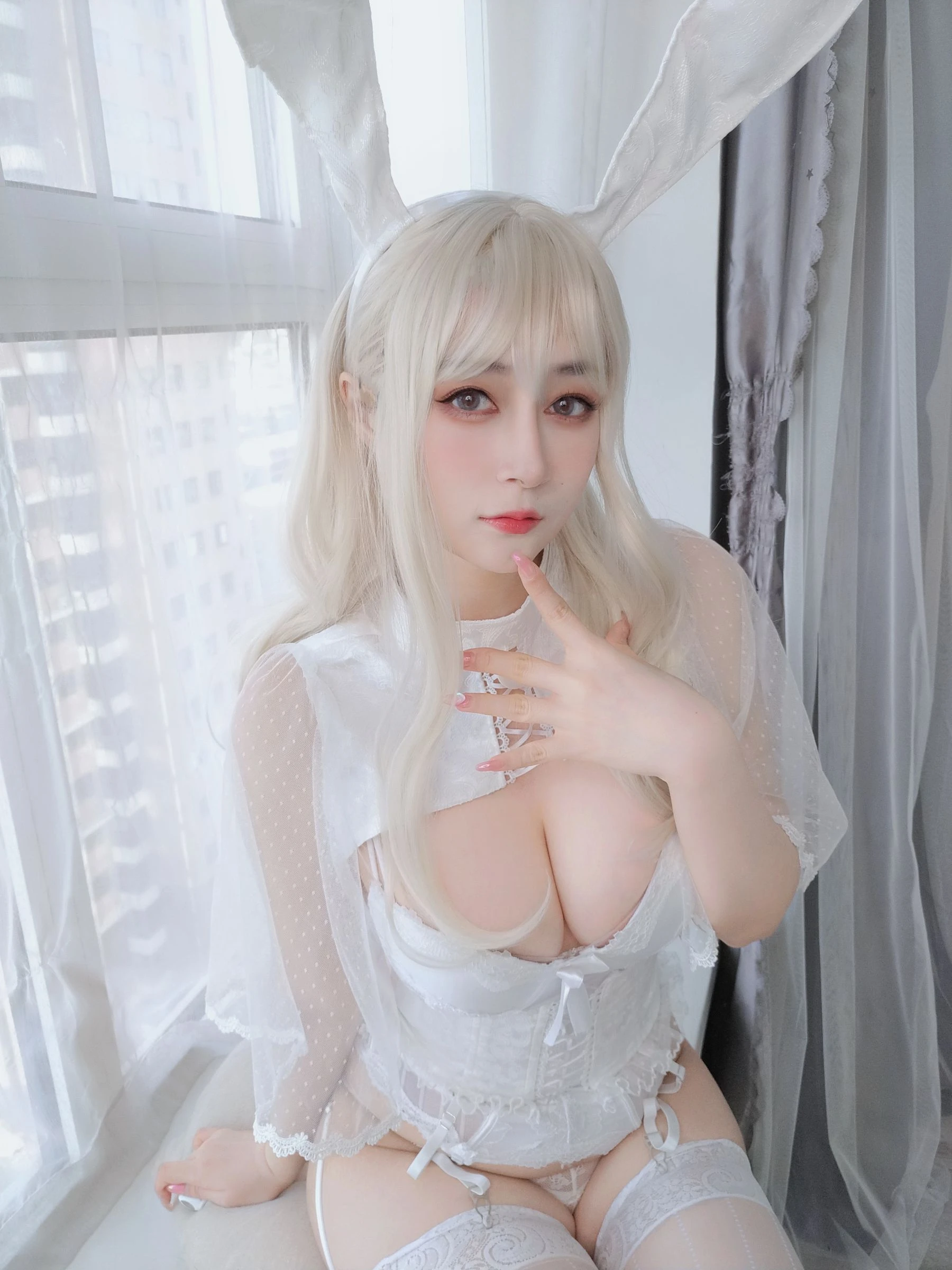 [Cosplay]陳雅靜精選美圖作品：自然光攝影優雅展現陳雅靜美腿曲線韻味綻放寫真集 - 41
