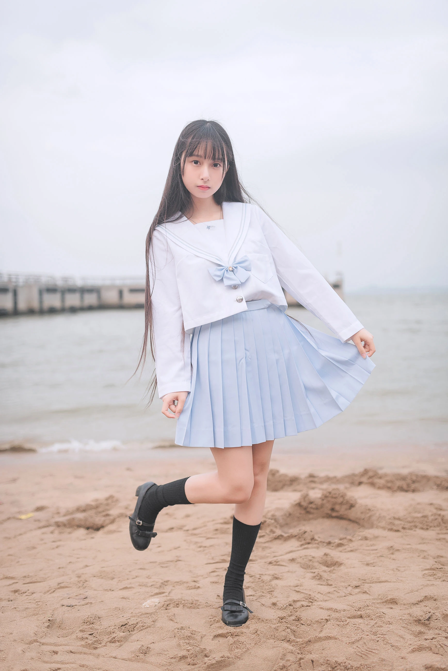 [車模]何莉琪何莉琪攝影棚首發攝影：時尚神韻釋放蜂腰誘惑釋放寫真大片 - 16