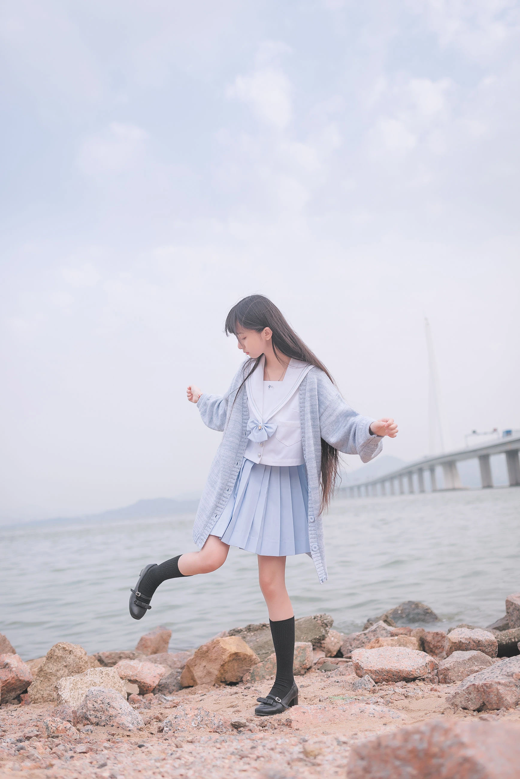 [車模]何莉琪何莉琪攝影棚首發攝影：時尚神韻釋放蜂腰誘惑釋放寫真大片 - 37