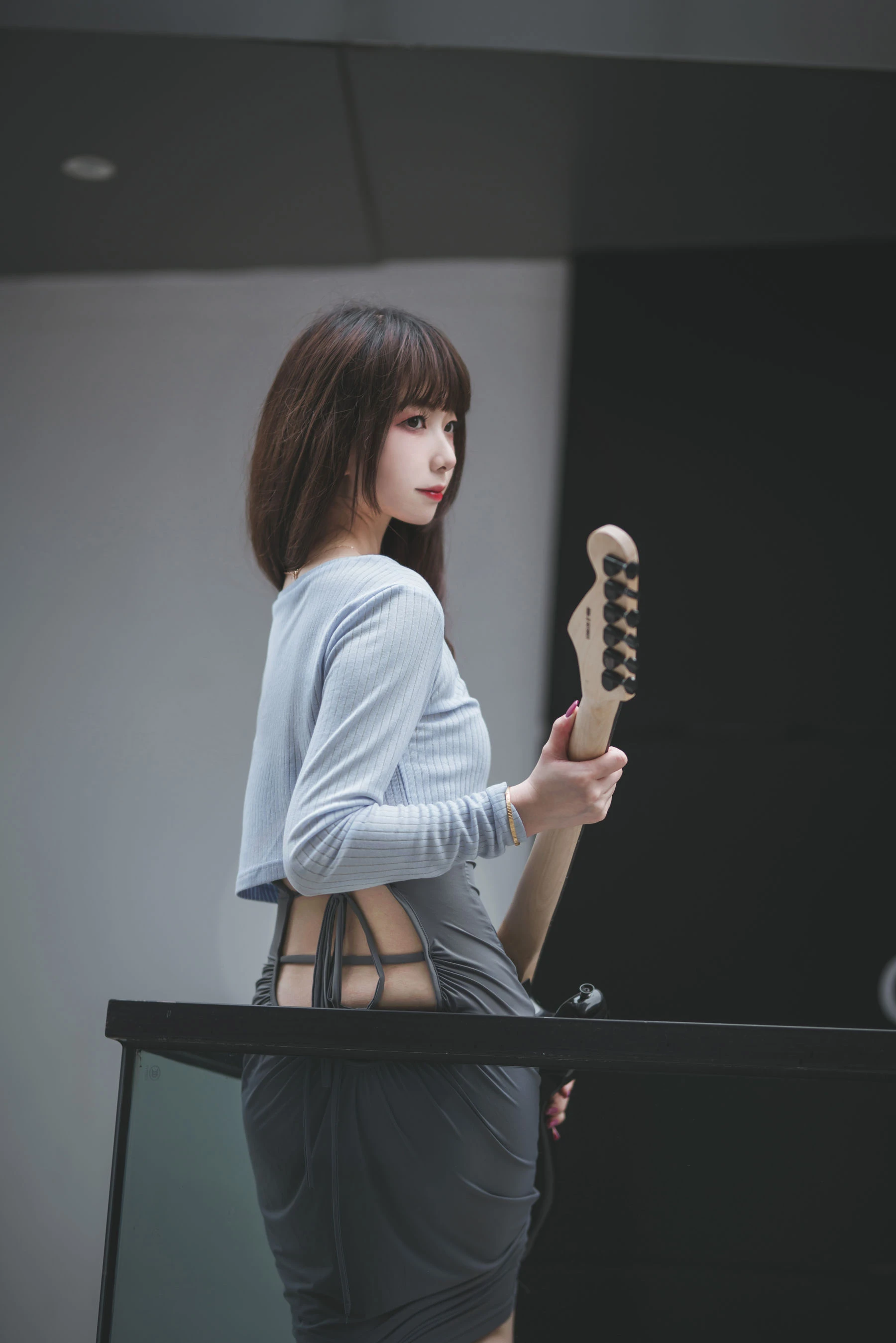 [藝人]吳詩怡吳詩怡優雅風情作品大賞：攝影棚珍藏作品演繹美腿誘惑美學 - 15