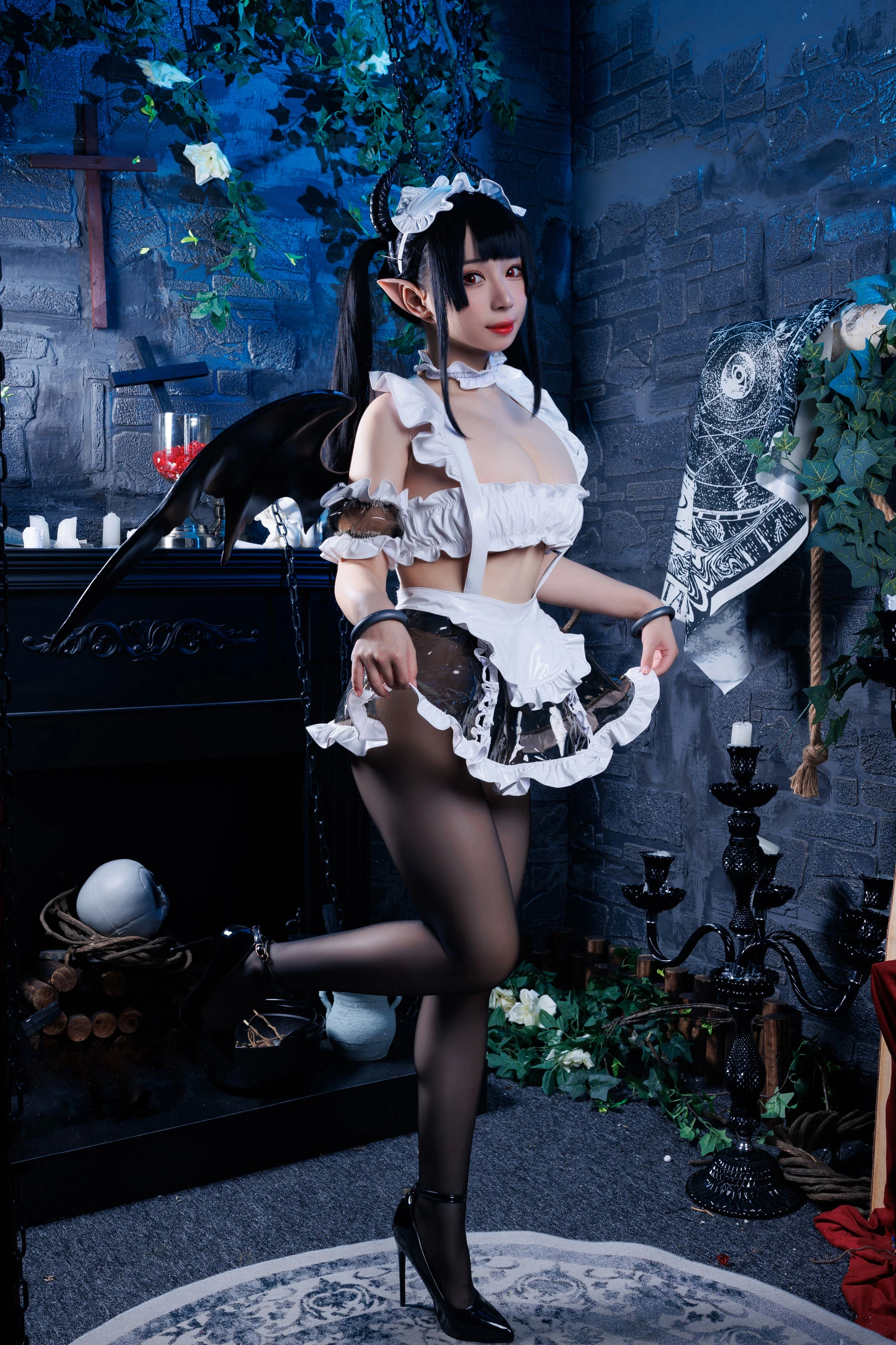 [Showgirl]許雨萱珍藏寫真作品：室內攝影清純釋放許雨萱蜂腰曲線格調綻放寫真集 - 2