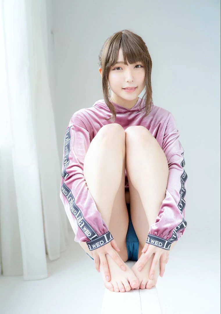 [小蘿莉]黃思瑤美圖圖集精選：黃思瑤火辣風情於攝影棚釋放身材曲線首發攝影 - 17