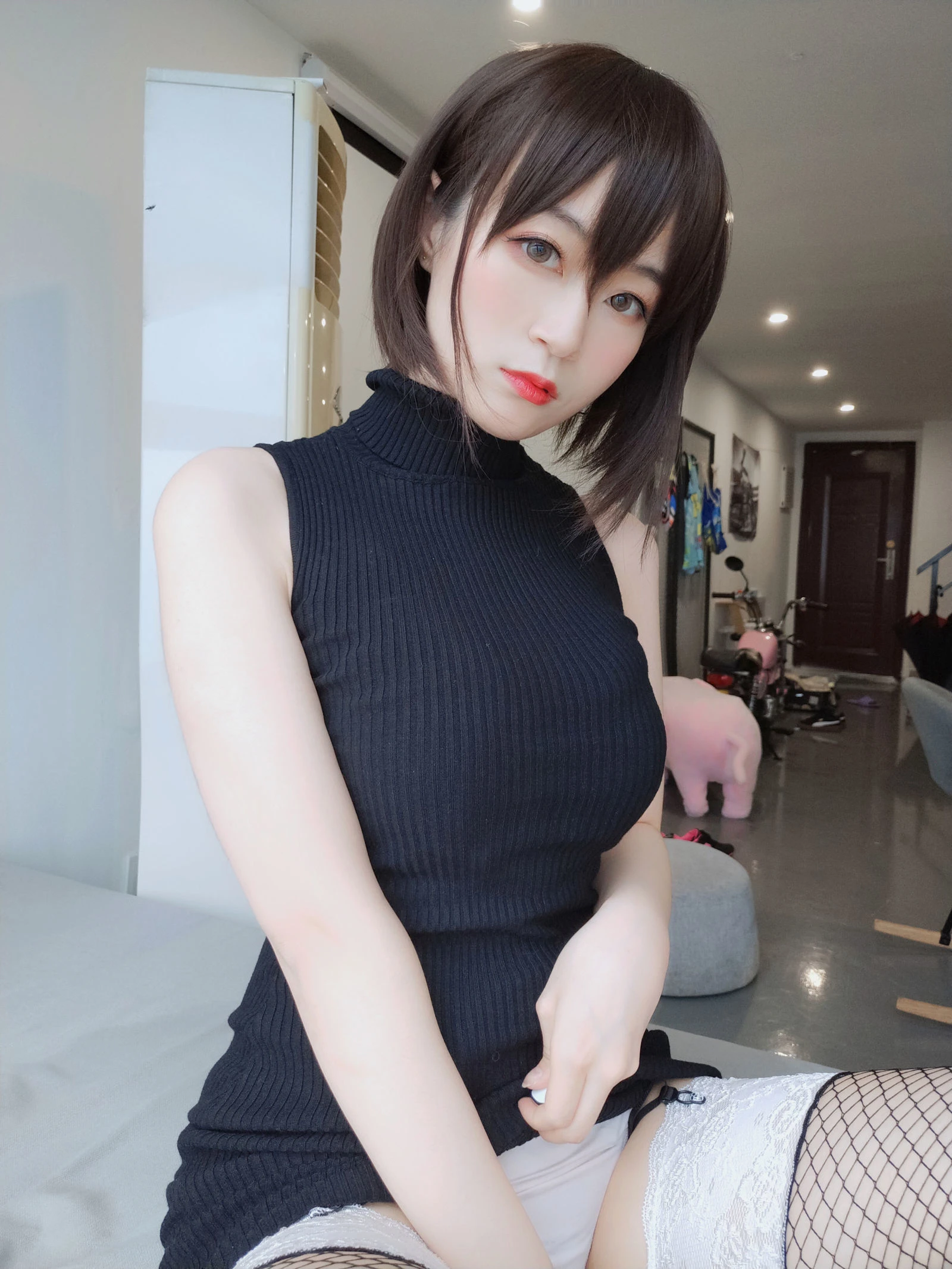 [辣妹]鄧雨菲寫真館超清圖集珍藏：鄧雨菲魅惑演繹美腿完美神韻綻放寫真藝術 - 22