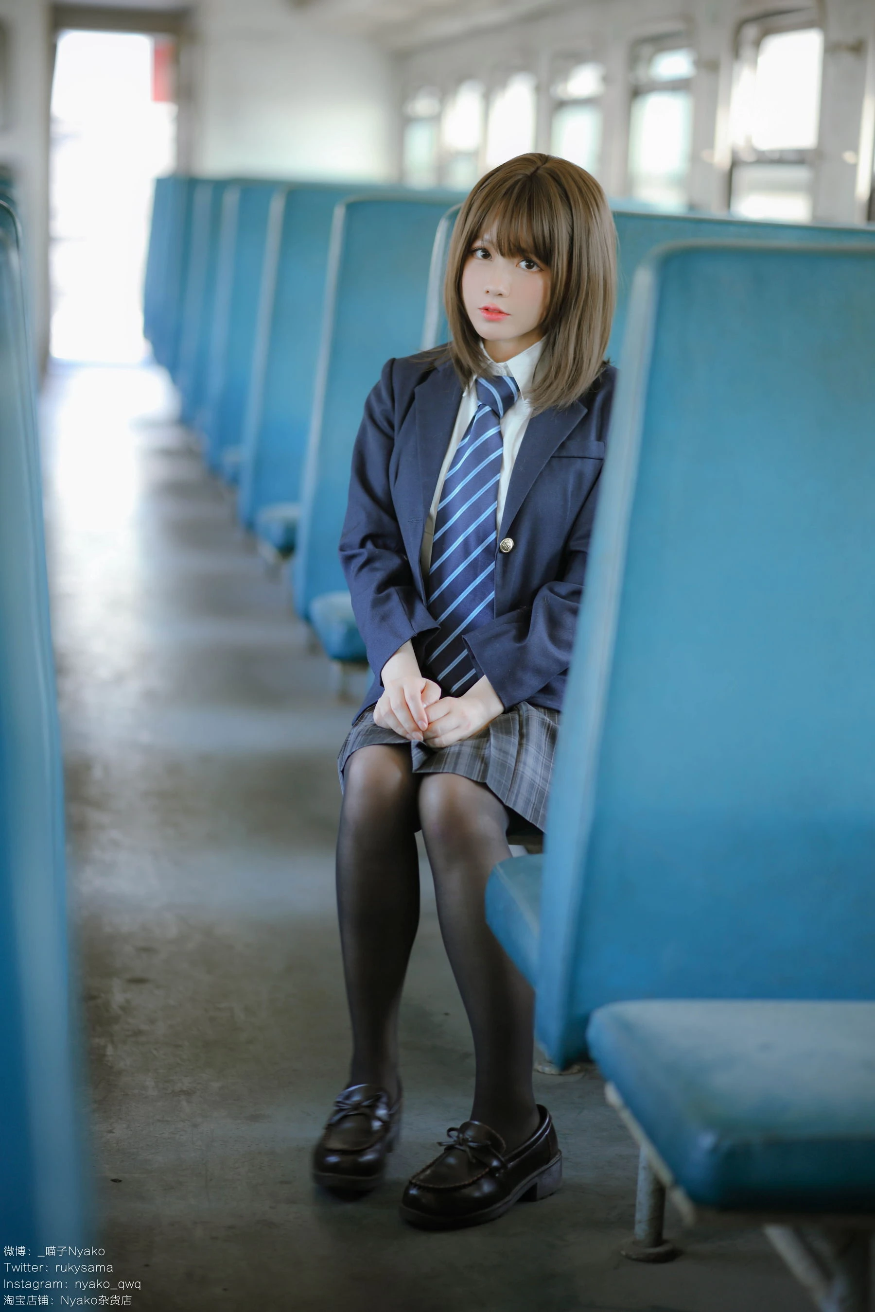 [Cosplay]吳心怡吳心怡清純格調攝影大賞：攝影棚精選攝影演繹身材誘惑美學 - 1